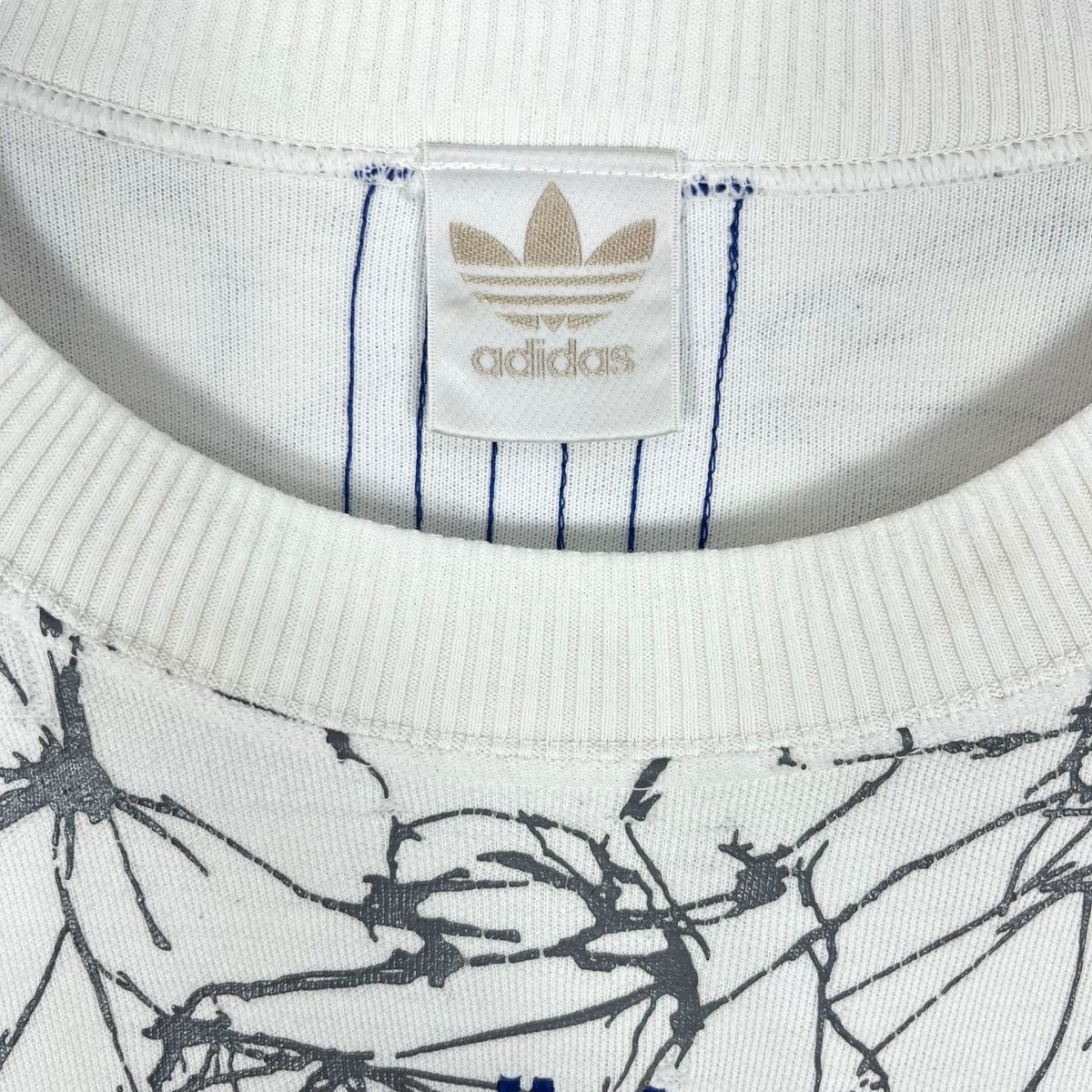 Adidas × Vintage Vintage 90s Adidas Trefoil Big Logo Sweatshirt Size US L / EU 52-54 / 3 - 6 Thumbnail