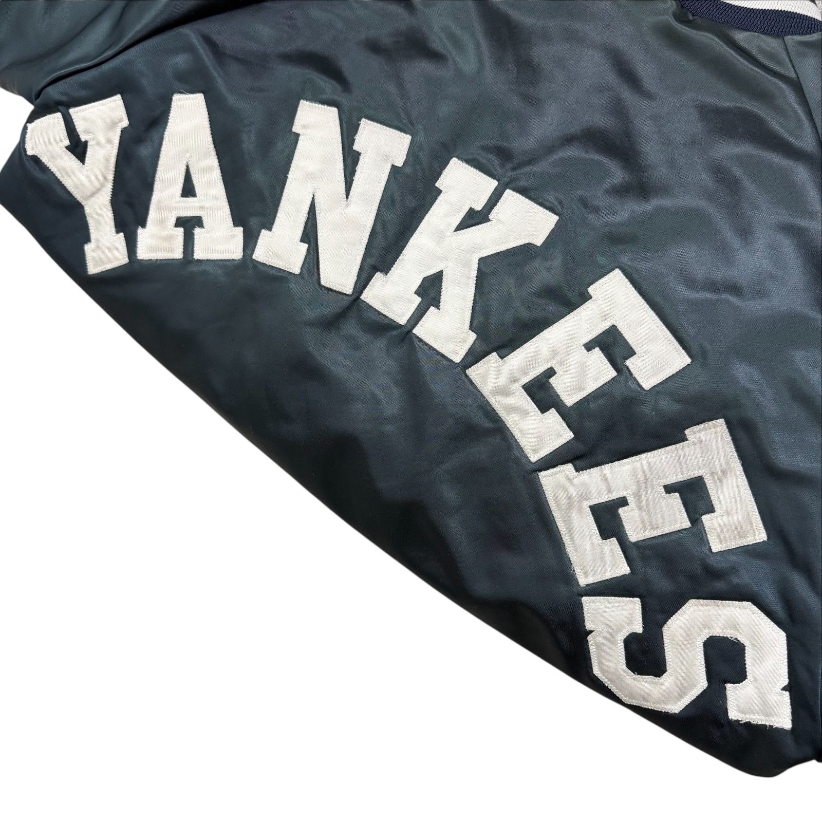 MLB VTG 90s NEW YORK YANKEES CHALK LINE SATIN JACKET SPELL OUT Size US M / EU 48-50 / 2 - 5 Thumbnail