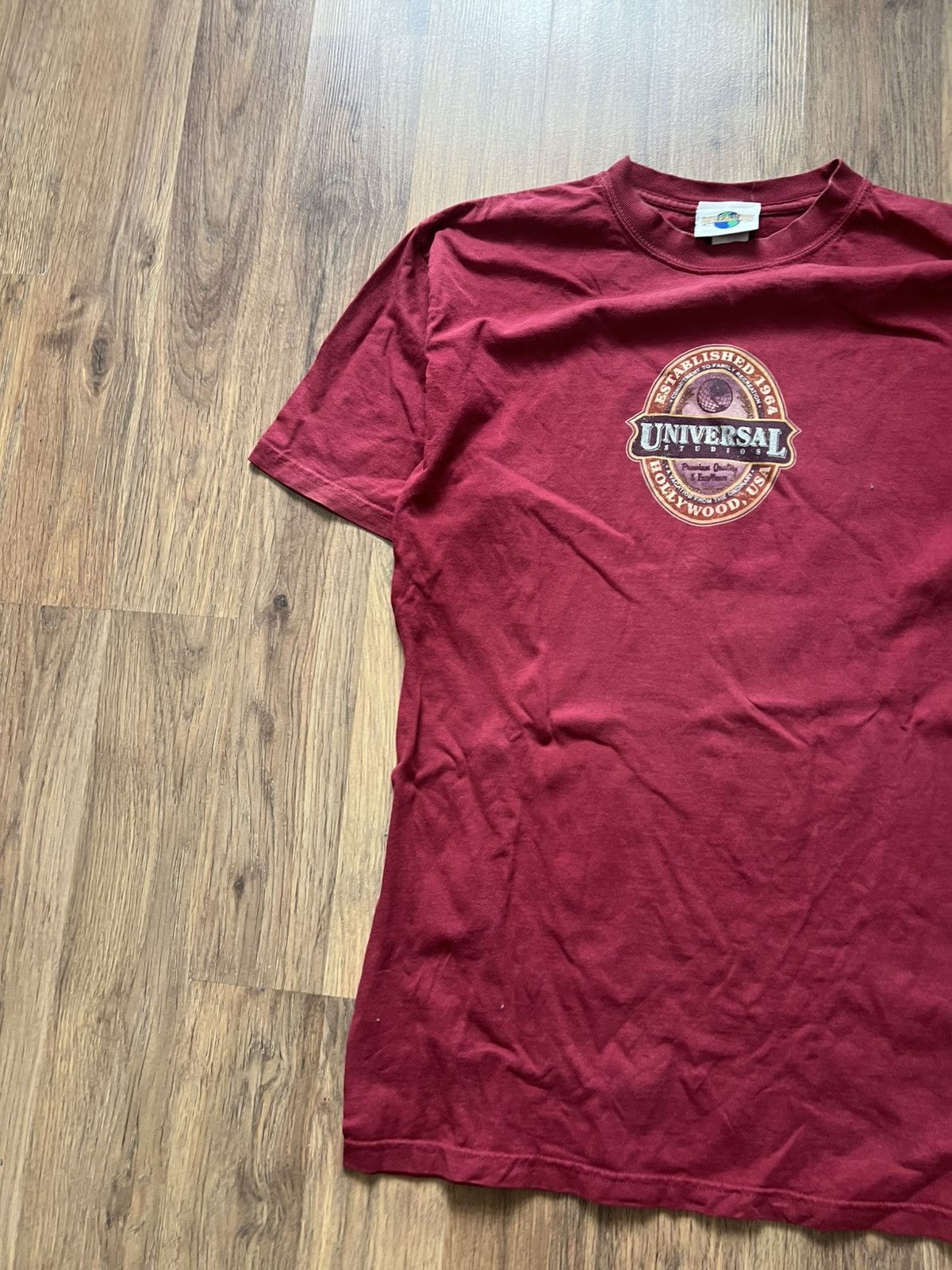 Universal Studios Universal Studios Burgundy T-Shirt Size US M / EU 48-50 / 2 - 2 Thumbnail