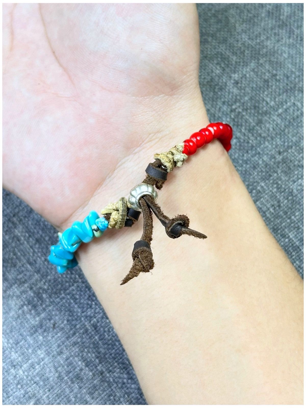 Handmade FLEUR DE LIS SILVER BAR WHITE HEART BEADS TURQUOISE BRACELET Size ONE SIZE - 8 Thumbnail