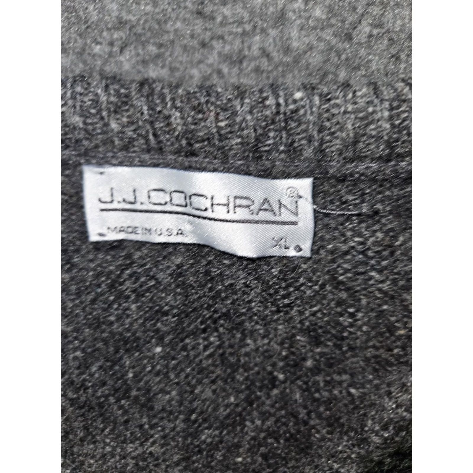 Vintage J.J. Cochran Sweater Vest Mens XL Gray Wool Blend Pullover V-Neck Made in USA Classic Size US XL / EU 56 / 4 - 2 Thumbnail
