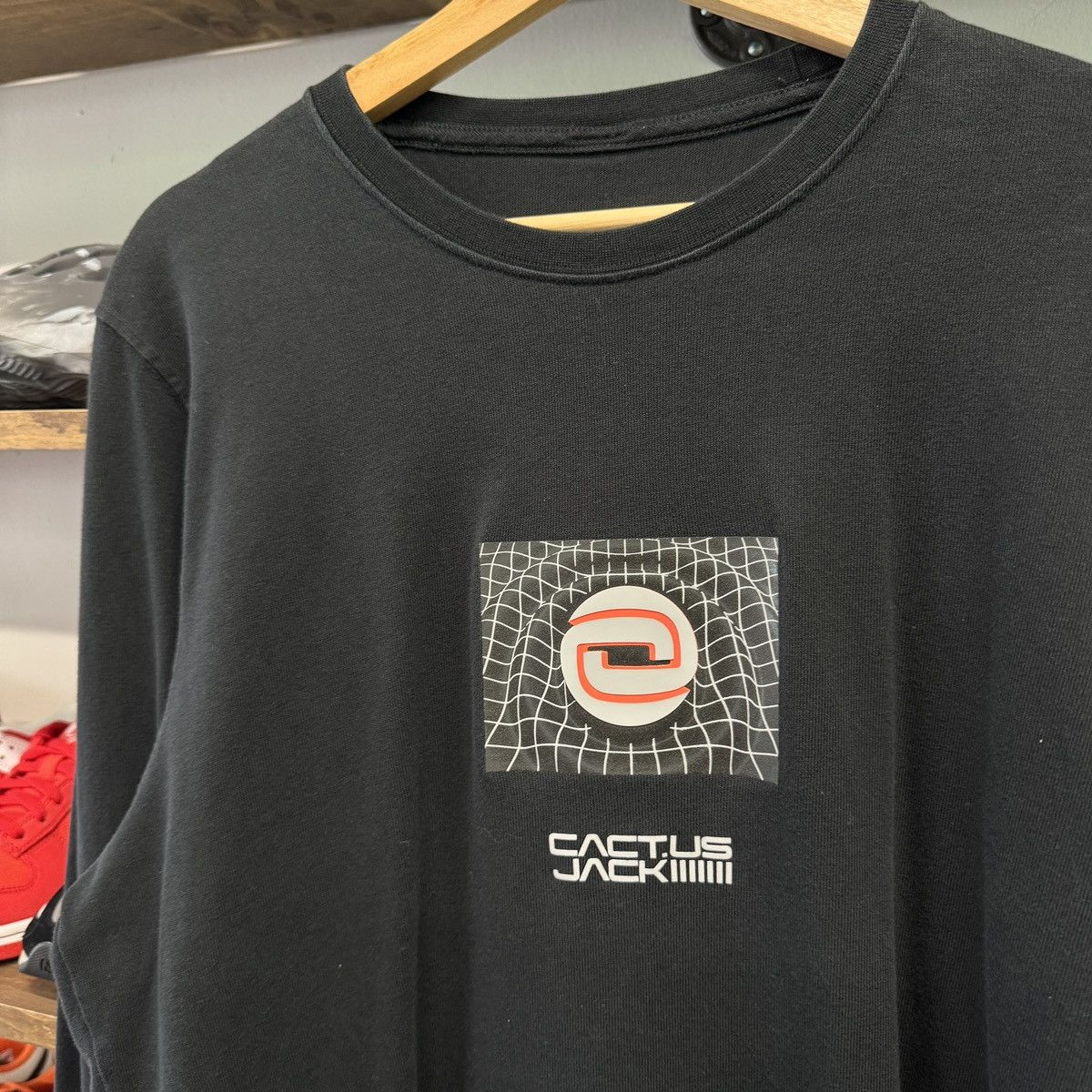 Nike × Travis Scott Nike x Cactus Jack Houston service center long sleeve Size US L / EU 52-54 / 3 - 4 Thumbnail