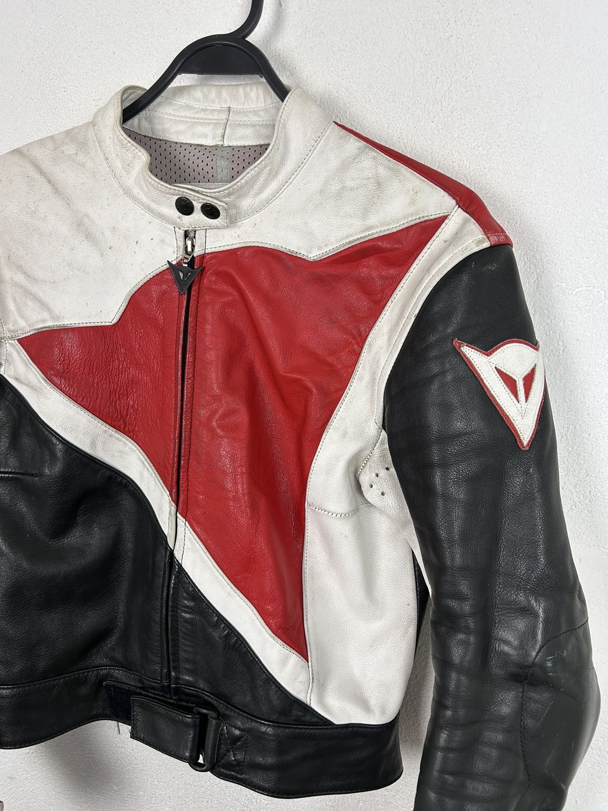Dainese 80s Vintage Dainese Womenswear Motorcycle Leather Jacket Size XL / US 12-14 / IT 48-50 - 2 Thumbnail