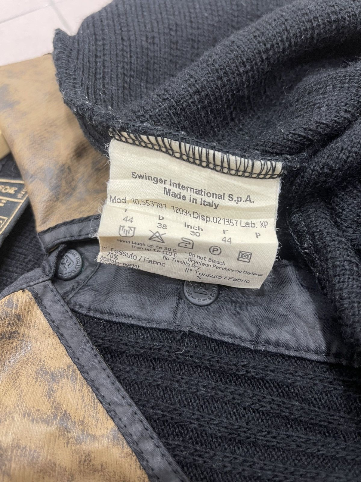 Fendi Vintage 90s Fendi Size S / US 4 / IT 40 - 15 Thumbnail