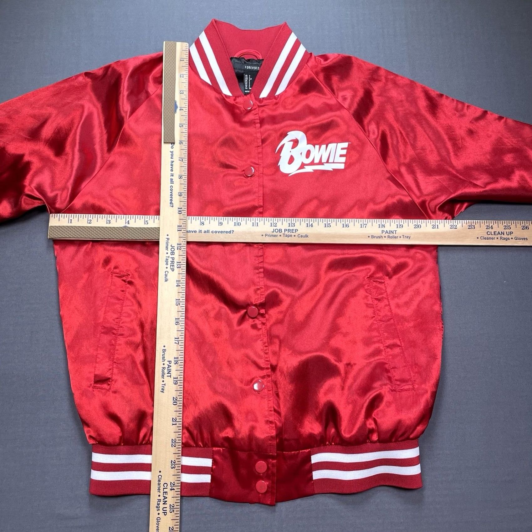 Forever 21 VINTAGE David Bowie Red Bomber Jacket Limited Edition ADULT S Bomber Jacket Red 80s Music Limited Edition Mens Womens Boys Girls Size US S / EU 44-46 / 1 - 6 Thumbnail