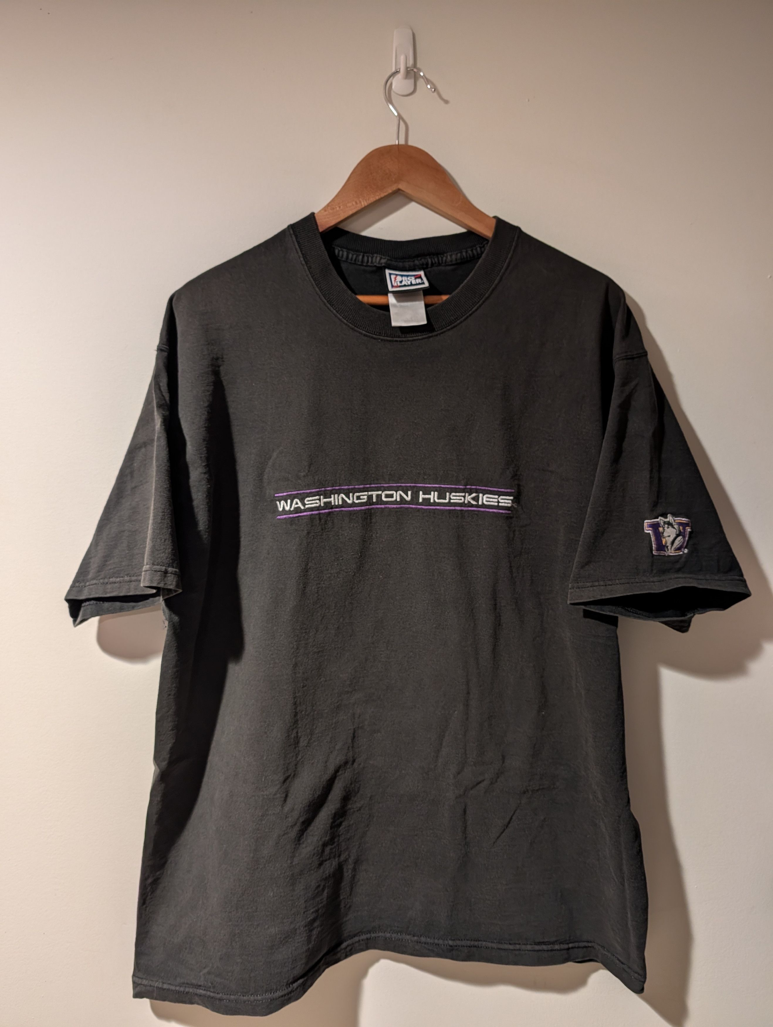 Pro Player Vintage 90s Washington Huskies College Football T-Shirt Size US XL / EU 56 / 4 - 1 Thumbnail