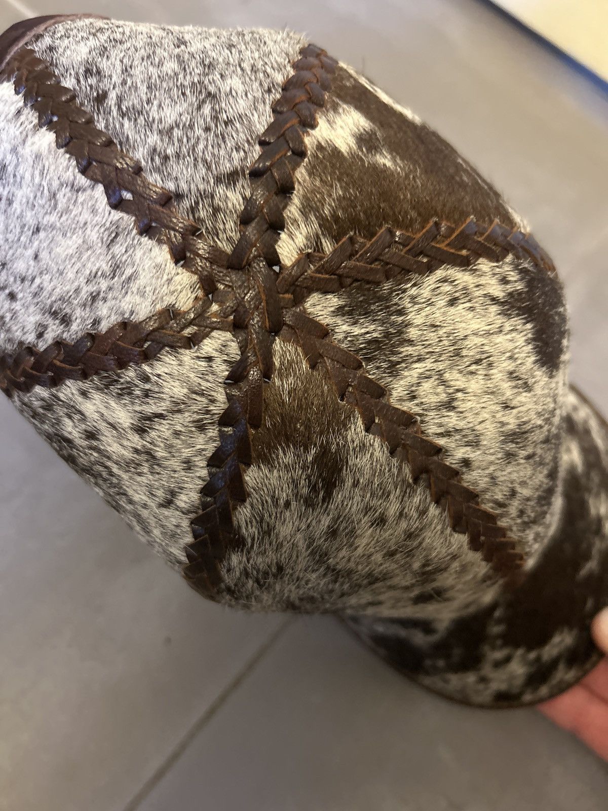 Vintage Vintage Native American cow hide hat Size ONE SIZE - 5 Thumbnail