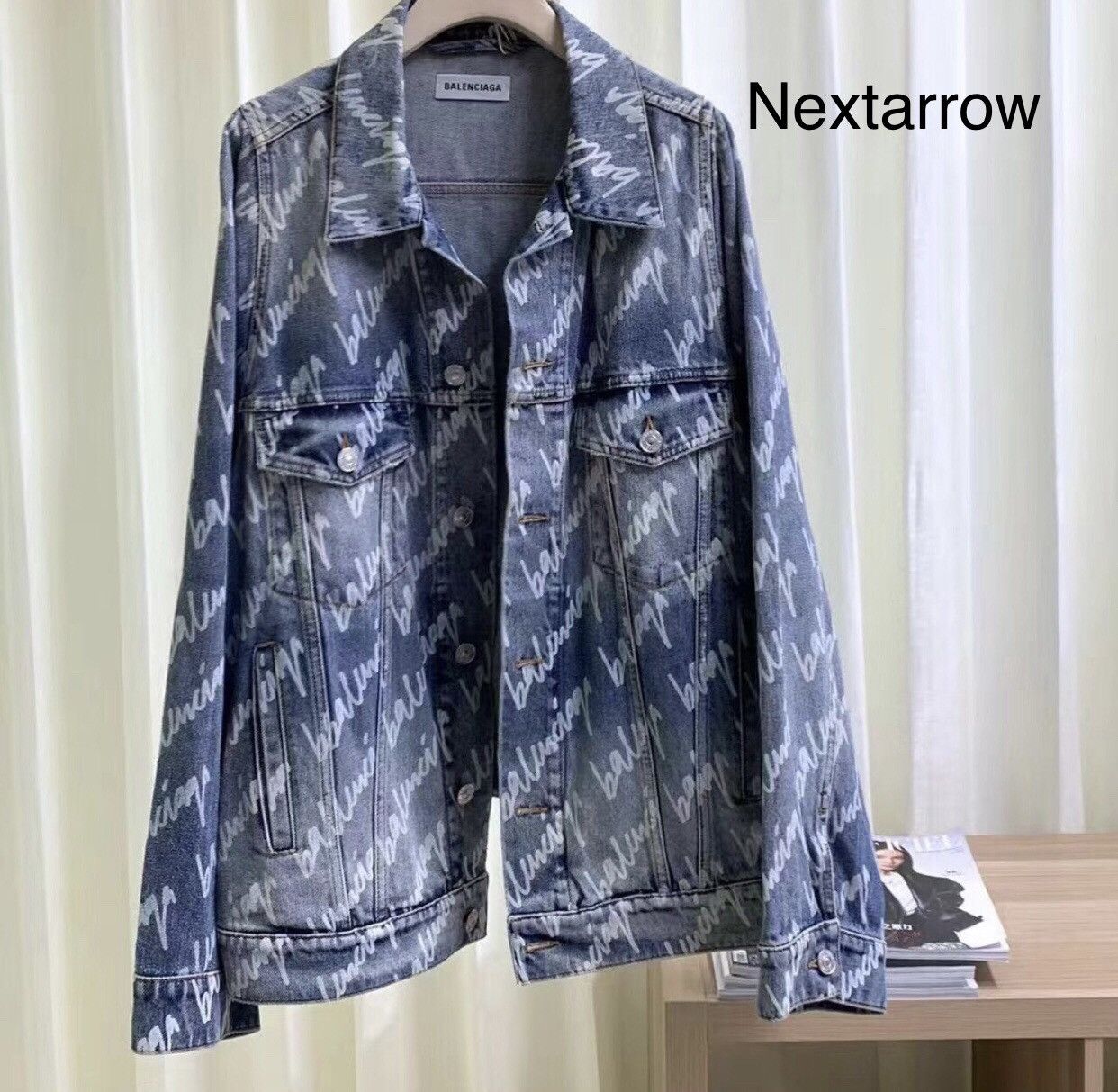 Balenciaga Balenciaga bullet screen full of logo lapel denim jacket Size US S / EU 44-46 / 1 - 1 Thumbnail