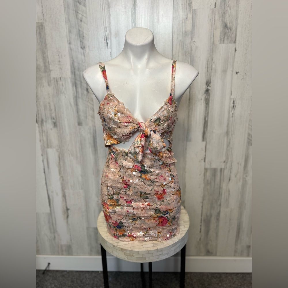 Other Kira Kira Sequin Floral Bodycon Dress with Front Tie Cutout Size L / US 10 / IT 46 - 1 Thumbnail
