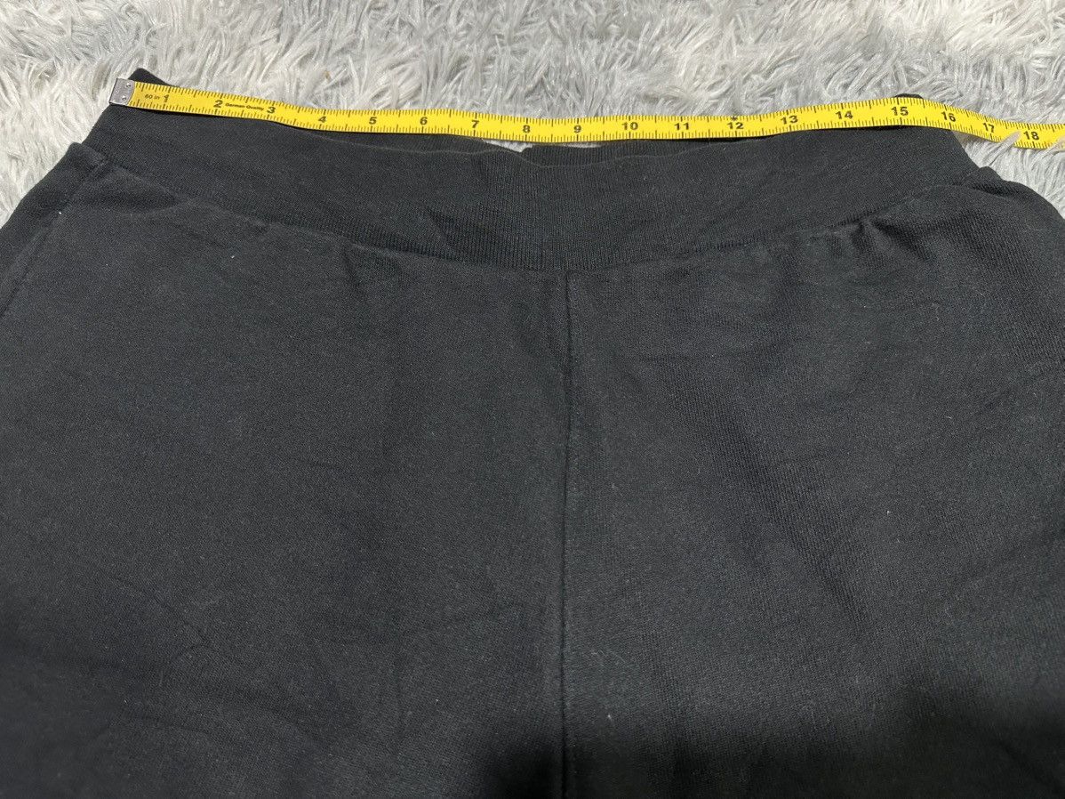 Champion 🔥Y2K Champion Reverse Weave Shorts Sweatpants Raw Edge Size US 32 / EU 48 - 7 Thumbnail