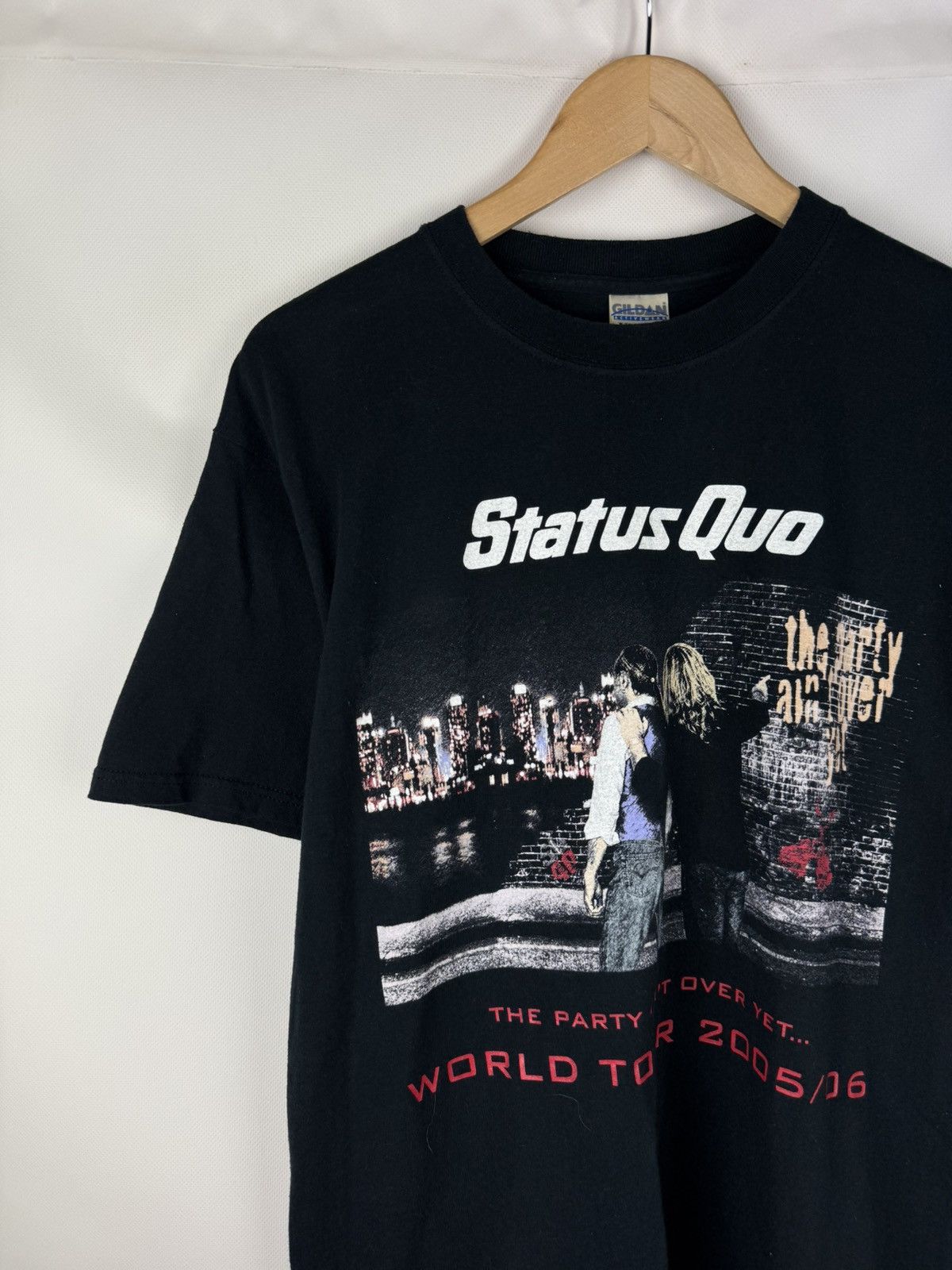 Band Tees × Vintage Status Quo Vintage 2005 / 06 World Tour Band T Shirt Gildan Size US M / EU 48-50 / 2 - 4 Thumbnail