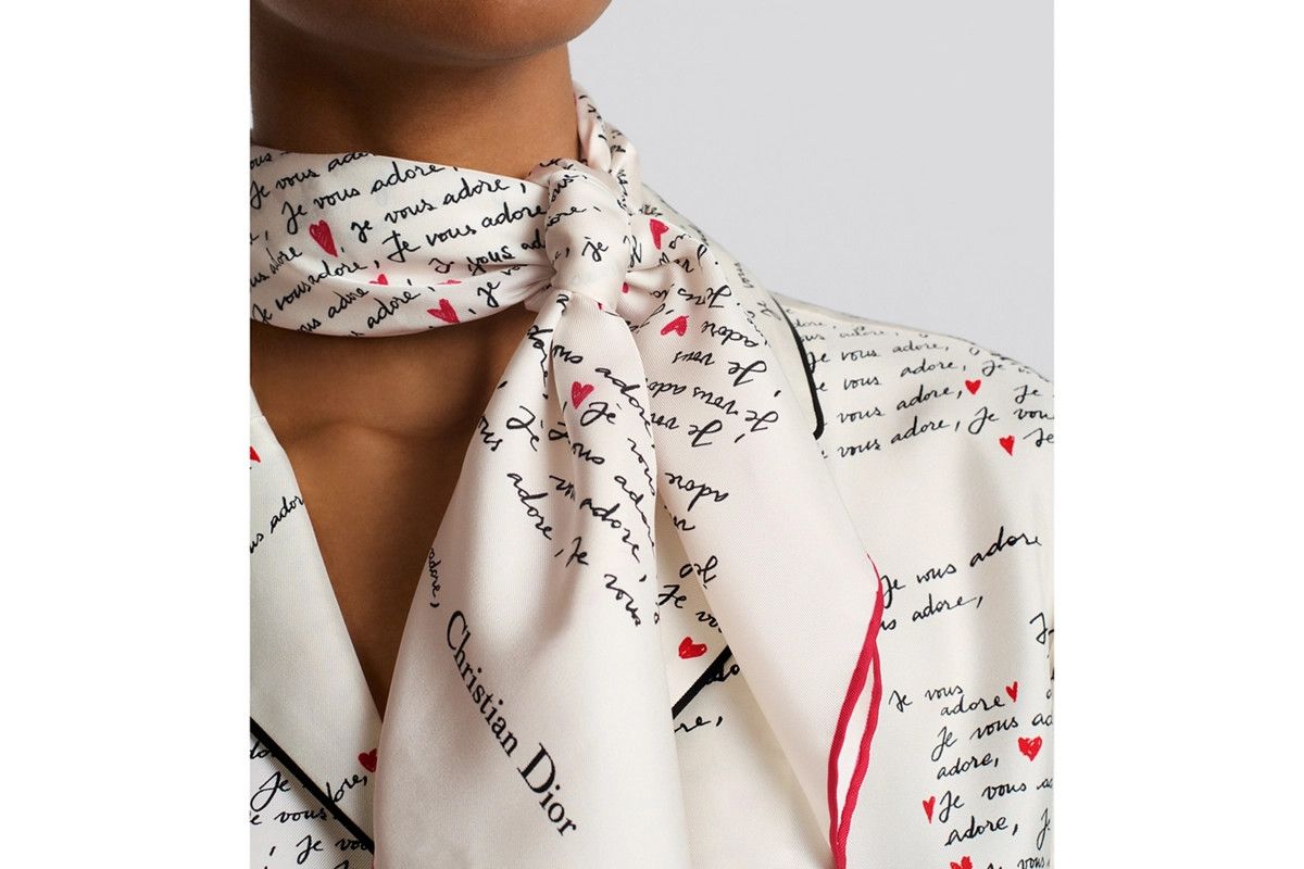 Dior o1bcso1str0226 Size:OS/70 Square Scarf in White/Black Size ONE SIZE - 6 Thumbnail
