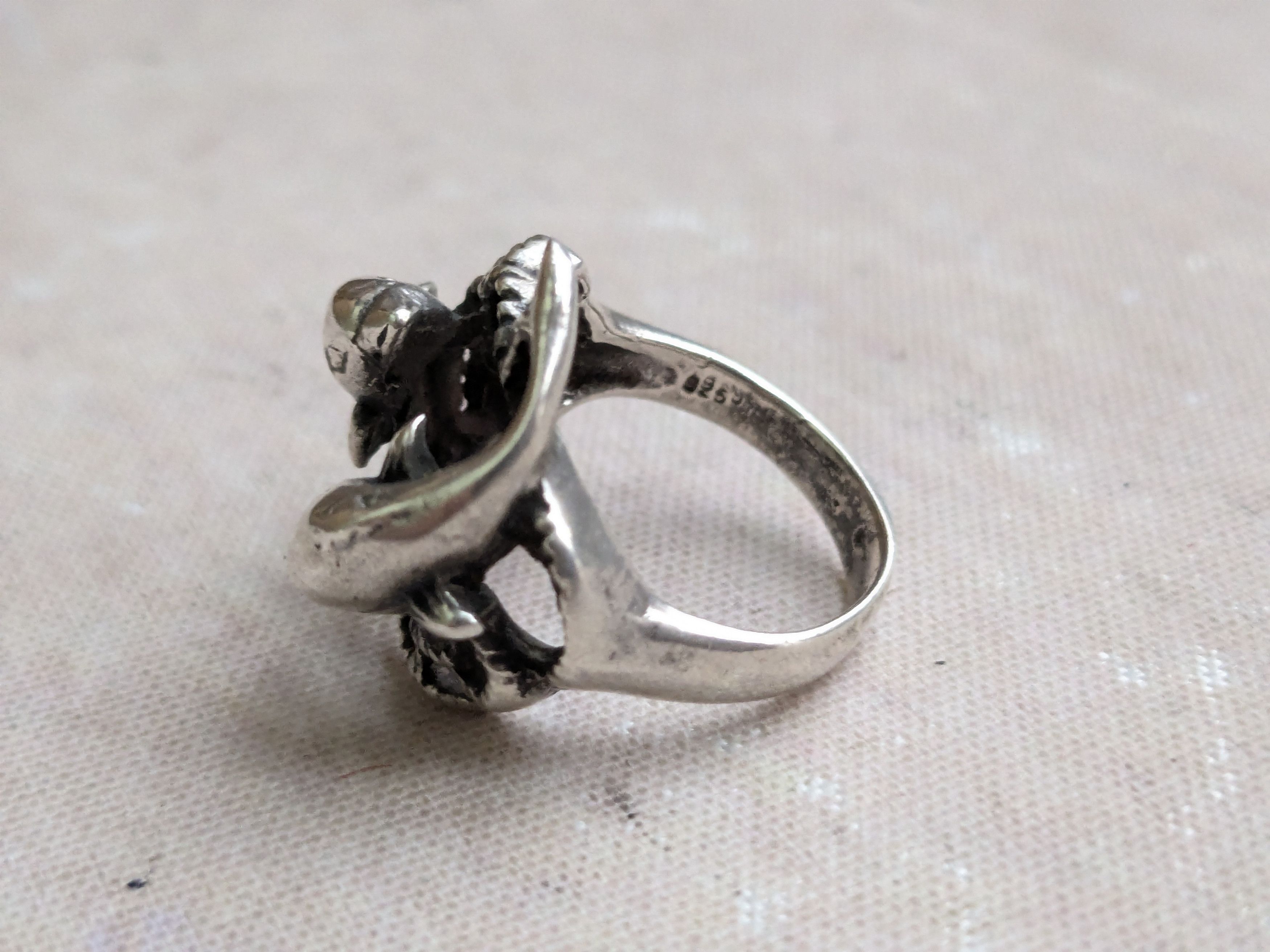 Sterling Silver Vintage Sterling Silver Ring Dolphin 5.75 Animal Size ONE SIZE - 4 Thumbnail