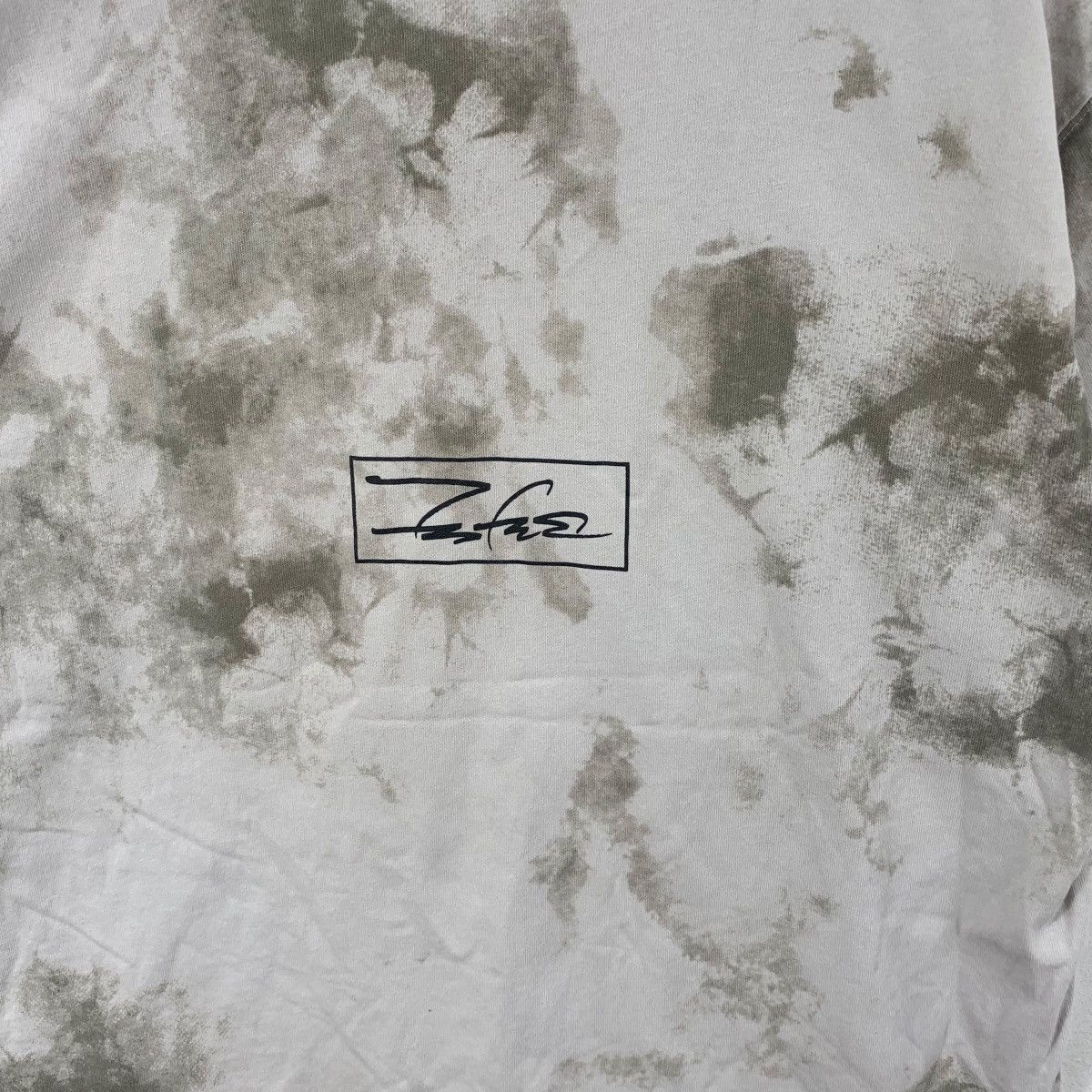 Uniqlo FUTURA LABORATORIES x UNIQLO First Camo Graffiti Tee Shirt Size US L / EU 52-54 / 3 - 9 Thumbnail