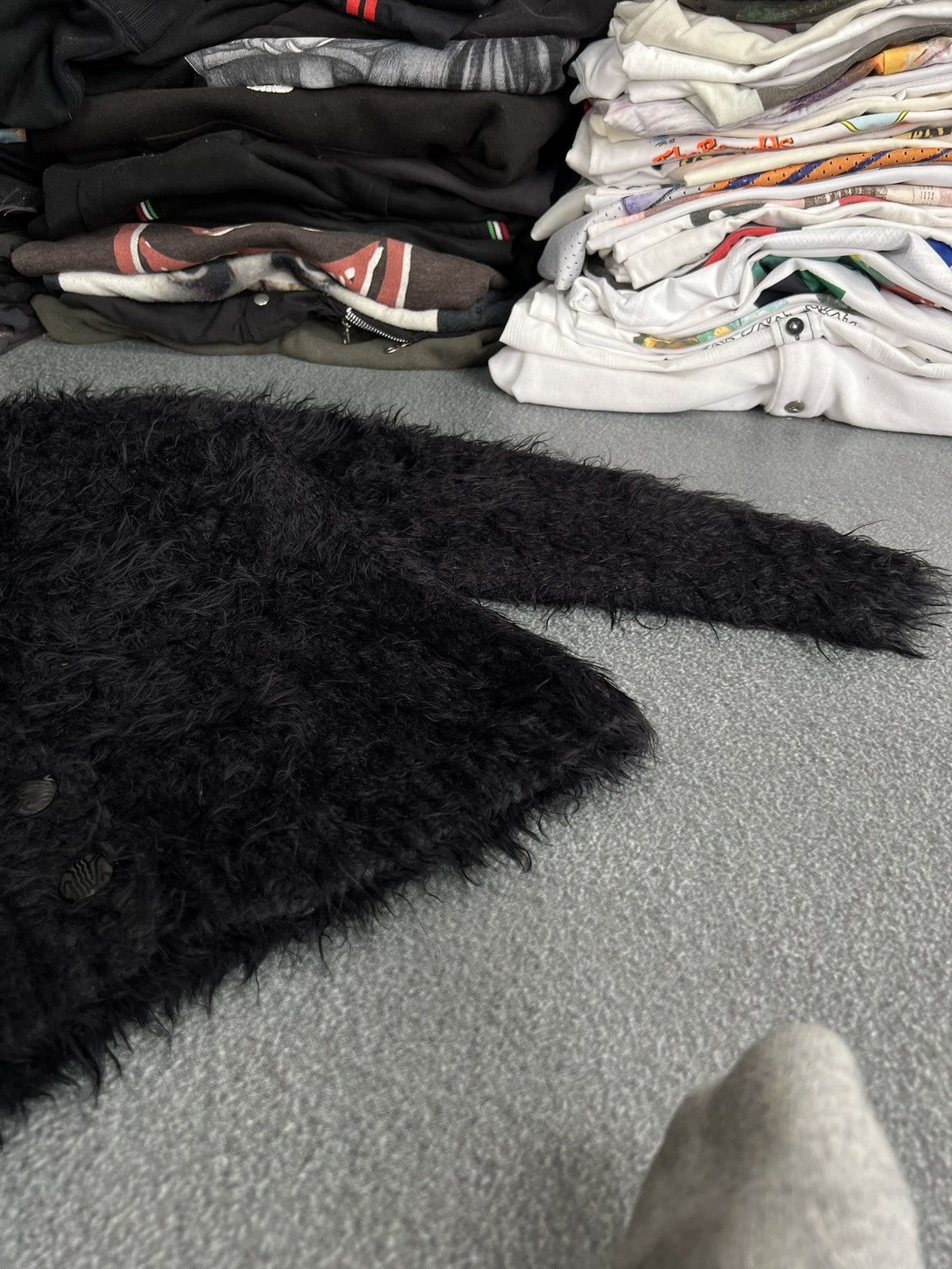 Japanese Brand Vintage Mohair Fuzzy Cardigan Black Sweater Japanese Y2k Size M / US 6-8 / IT 42-44 - 4 Thumbnail