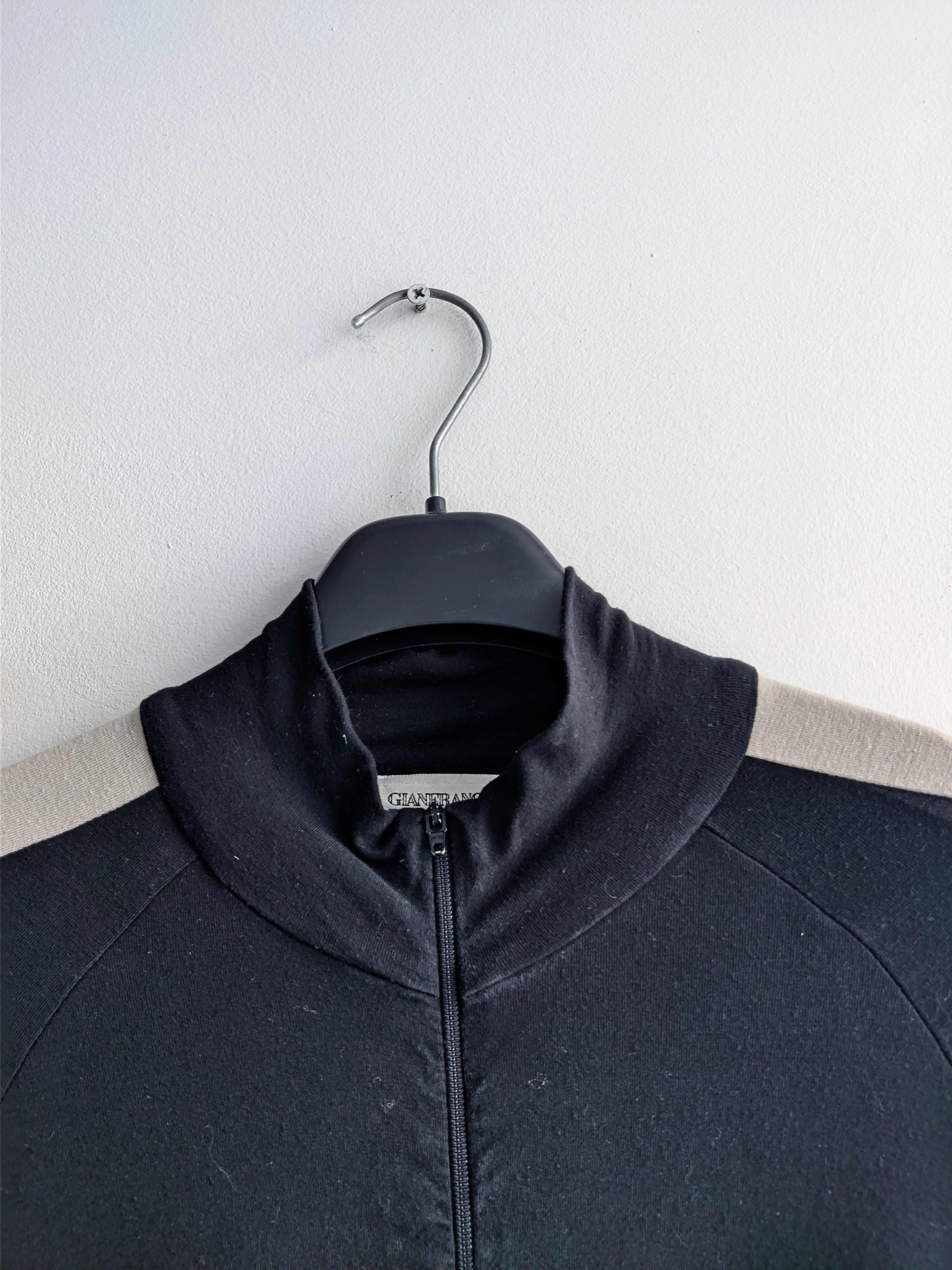 Gianfranco Ferre Gianfranco ferre zip long sleeve black vintage Size M / US 6-8 / IT 42-44 - 3 Thumbnail