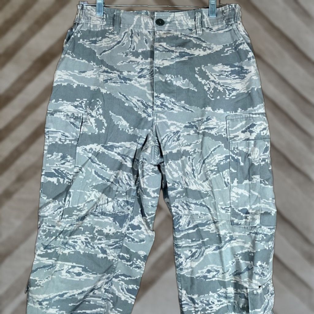 Vintage VINTAGE Air Force Airman Battle Mens Trousers Green OCP Camouflage Uniform 30 R Mens Trousers Green OCP Camouflage Air Force Airman Battle 30 R Size US 30 / EU 46 - 1 Thumbnail
