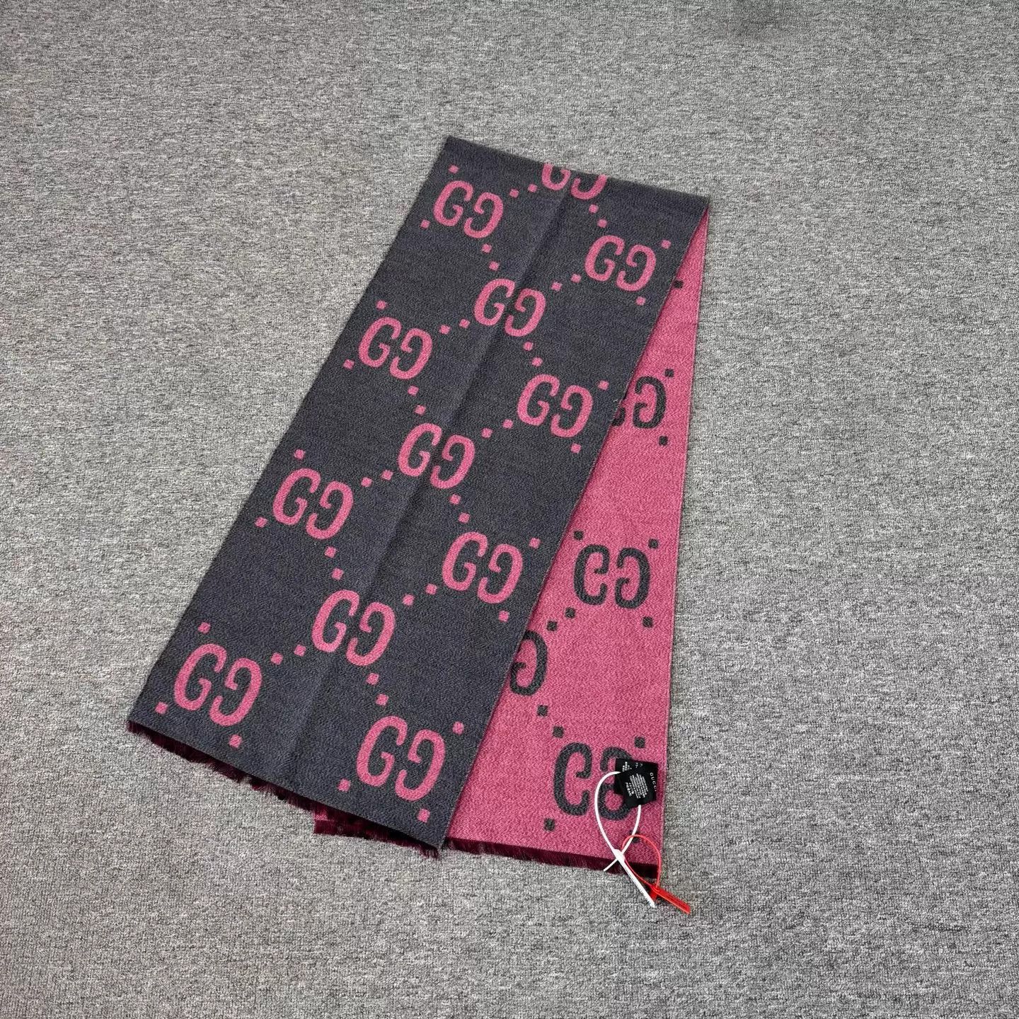 Gucci Gucci Pink Gray Colorblock GG Jacquard Wool Scarf Size ONE SIZE - 2 Thumbnail