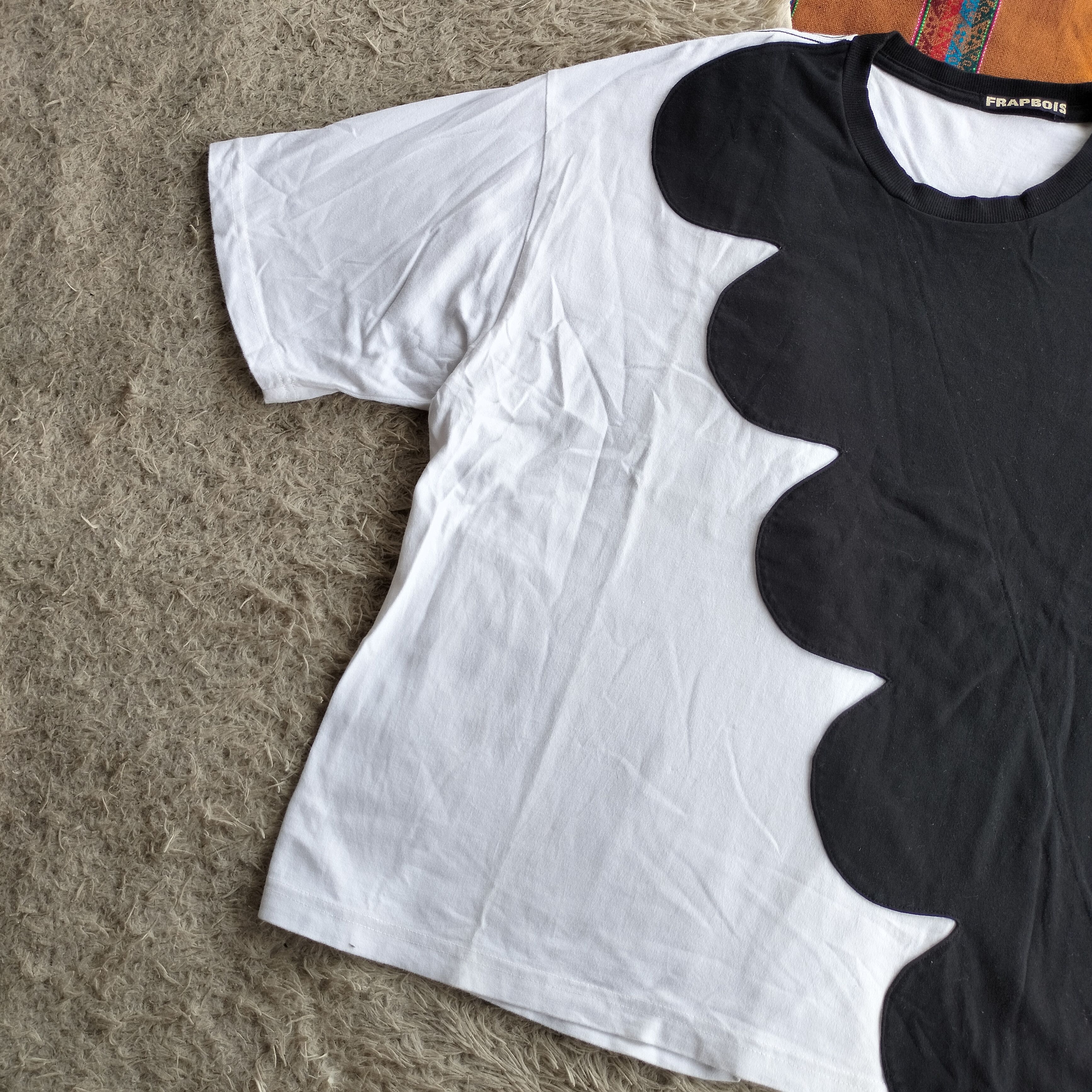 Frapbois Frapbois Eri utsugi black & white S/S shirt Size US M / EU 48-50 / 2 - 2 Thumbnail