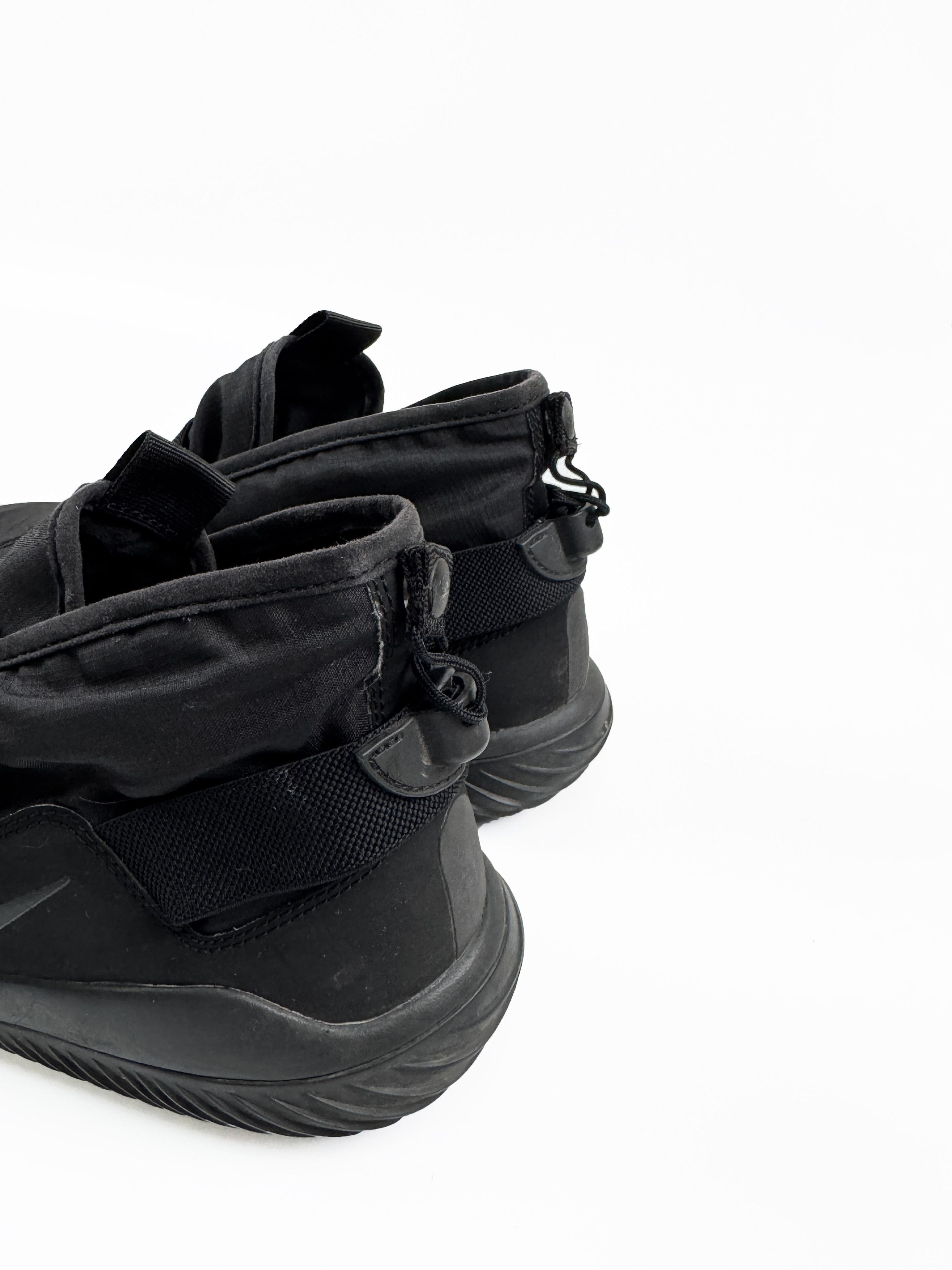 Nike NIKE Komyuter QS Triple Black Tech Wear Sneakers Size US 10.5 / EU 43-44 - 3 Thumbnail