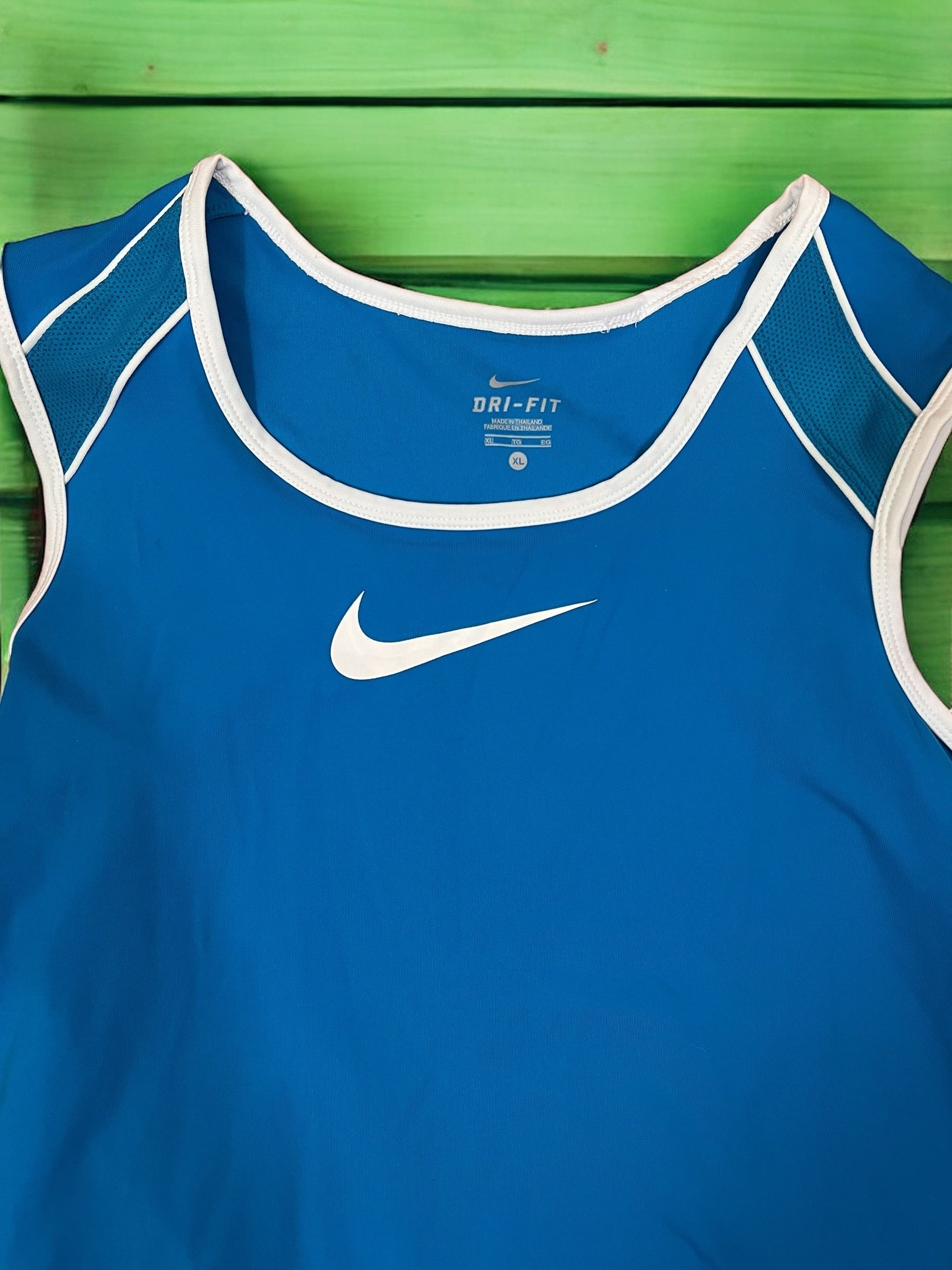 Nike Nike Dri-Fit sports top size L Size US L / EU 52-54 / 3 - 5 Thumbnail