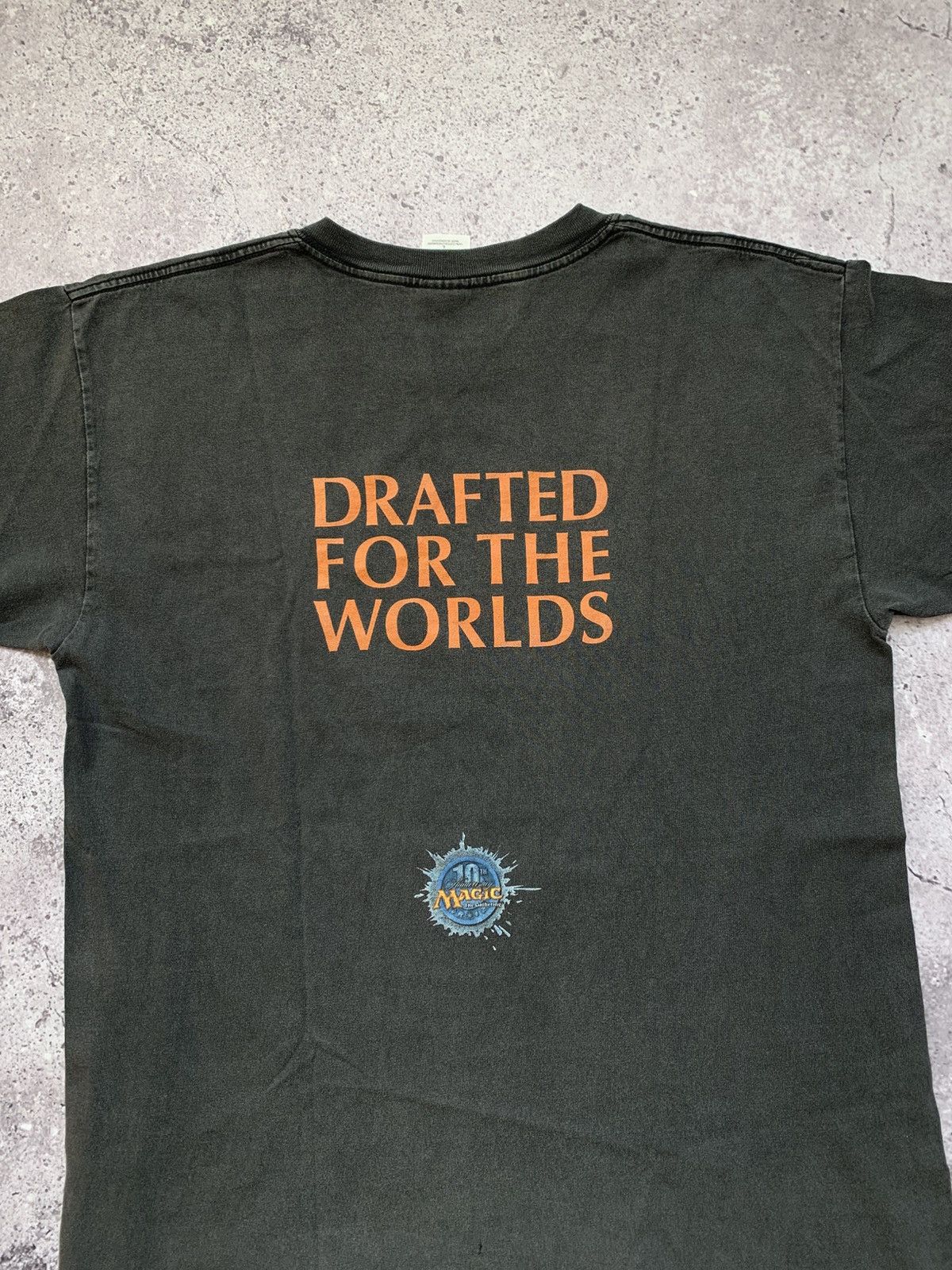 The Game 🔥VINTAGE GAME THE GATHERING SCOURGE 00’S DRAGON MAGE TSHIRT Size US L / EU 52-54 / 3 - 9 Thumbnail