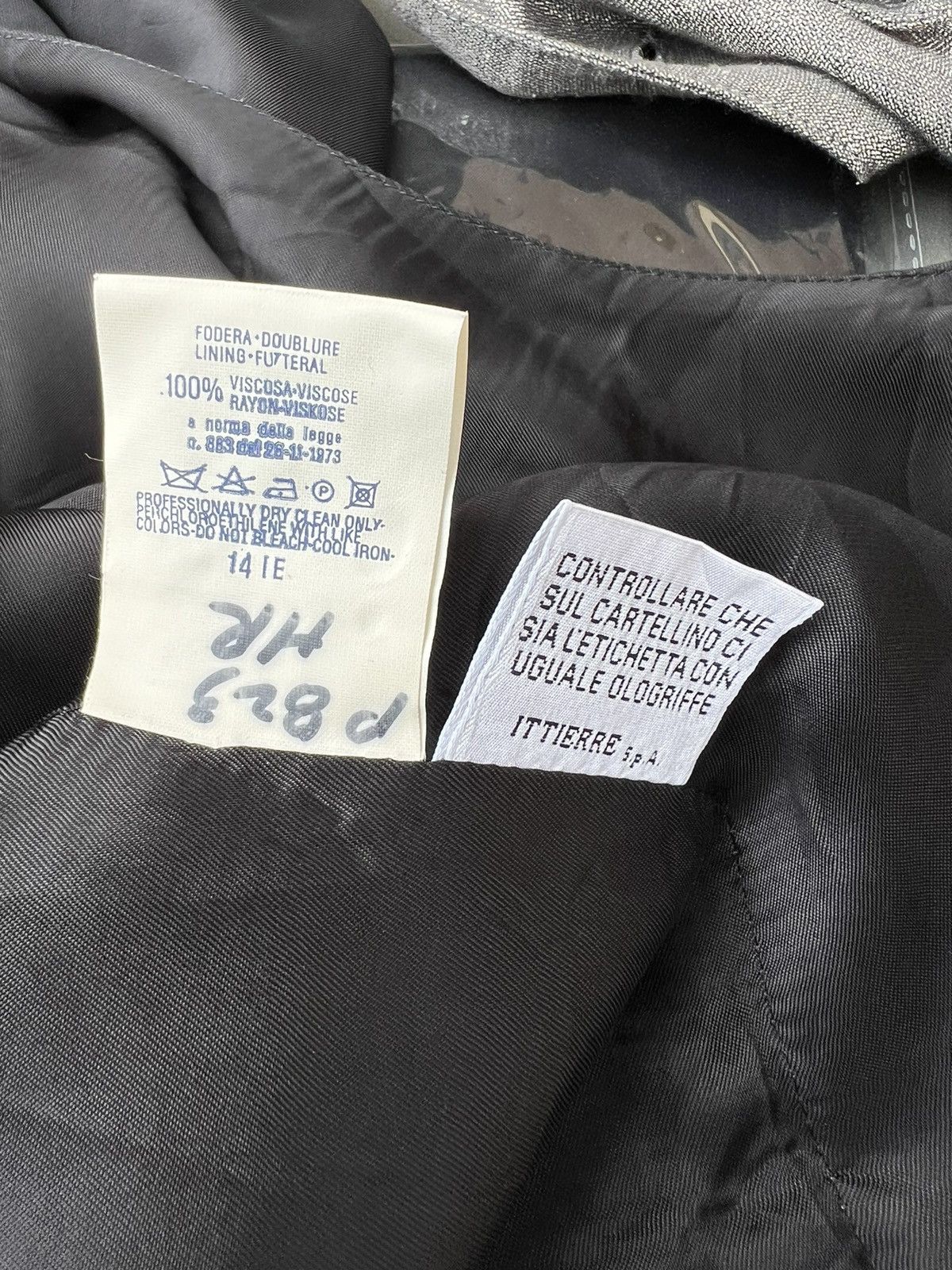 Versace Vintage 90s Gianni Versace Versus Linen Vest Size US M / EU 48-50 / 2 - 22 Thumbnail