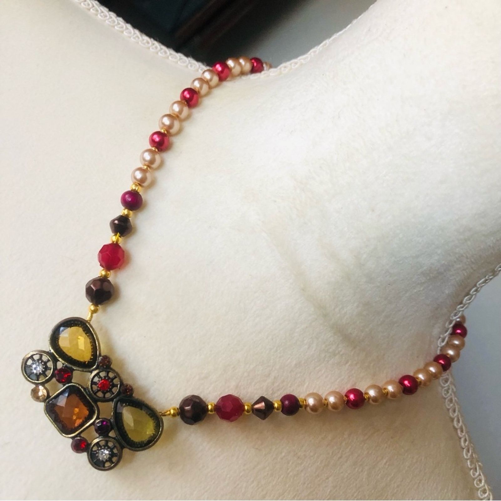 Handcrafted repurpose regal look pendant Pearl necklace