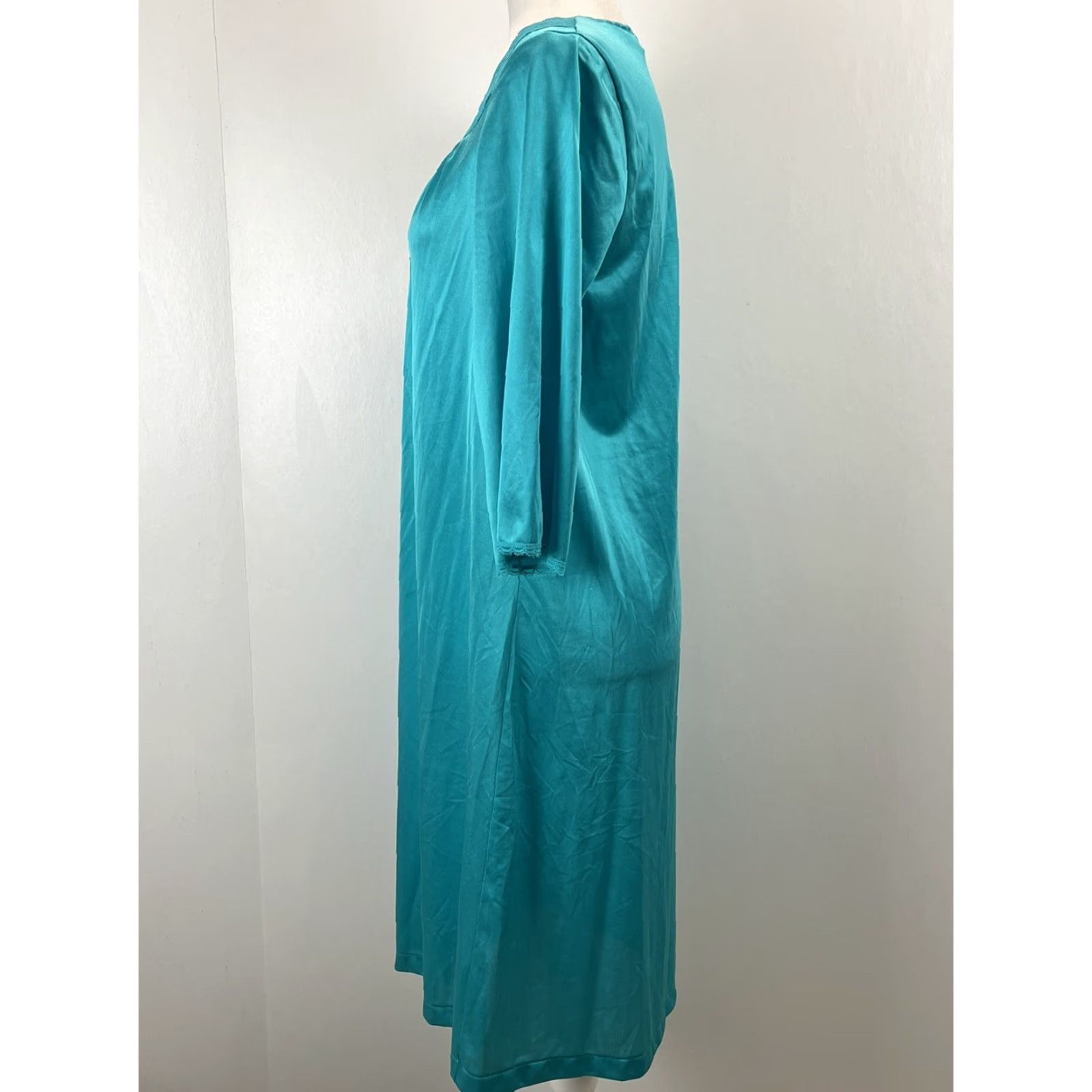 Vintage Vtg Vanity Fair Nylon Nightgown Robe Sz Small GUC Full Snap Lace Trim Made In US Size ONE SIZE - 2 Thumbnail