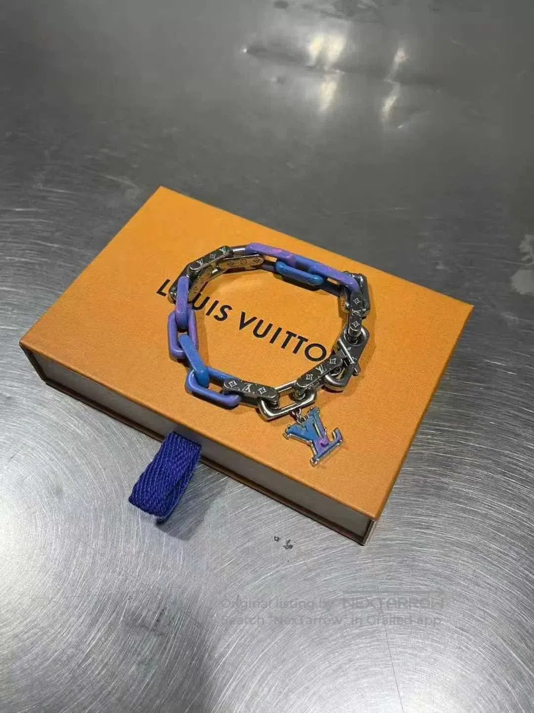 Louis Vuitton louis vuitton blue silver monogram bracelet. Size ONE SIZE - 3 Thumbnail
