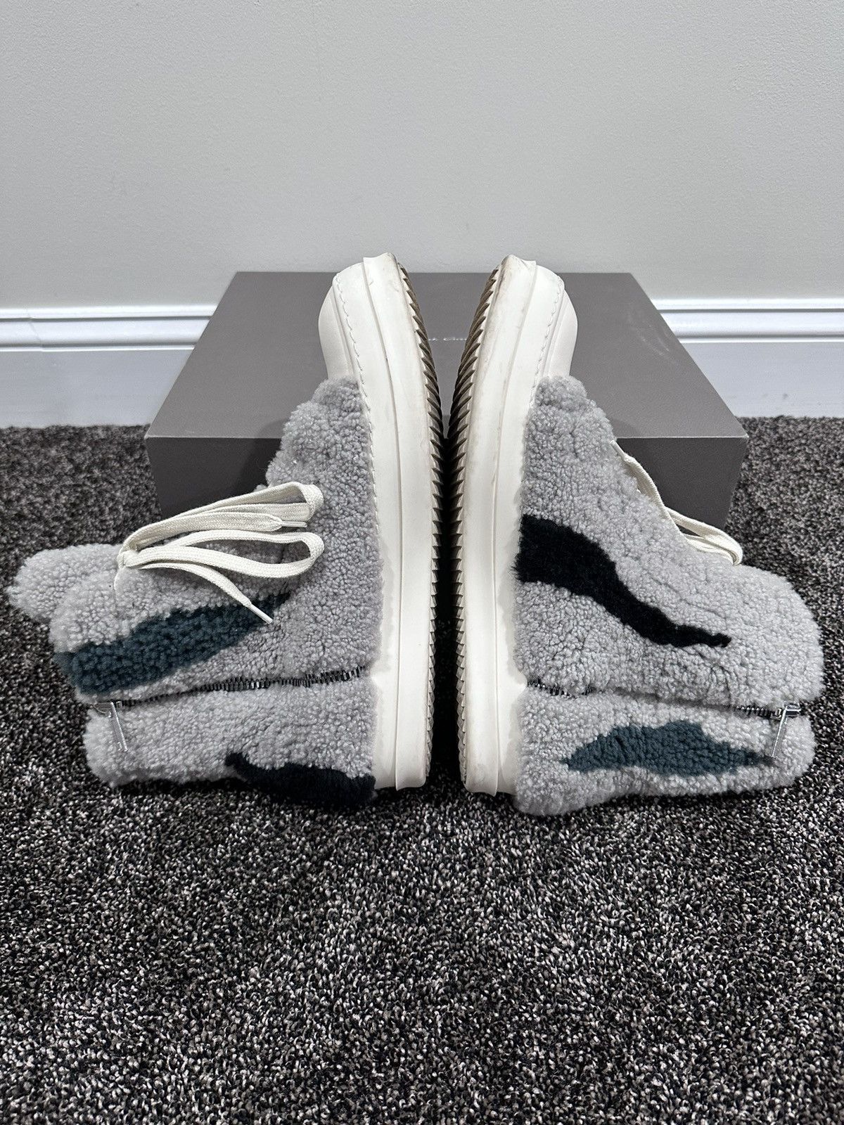 Rick Owens Rick Owens Strobe Shearling Pearl Zebra Ramone High Sneaker Size US 10 / EU 43 - 7 Thumbnail