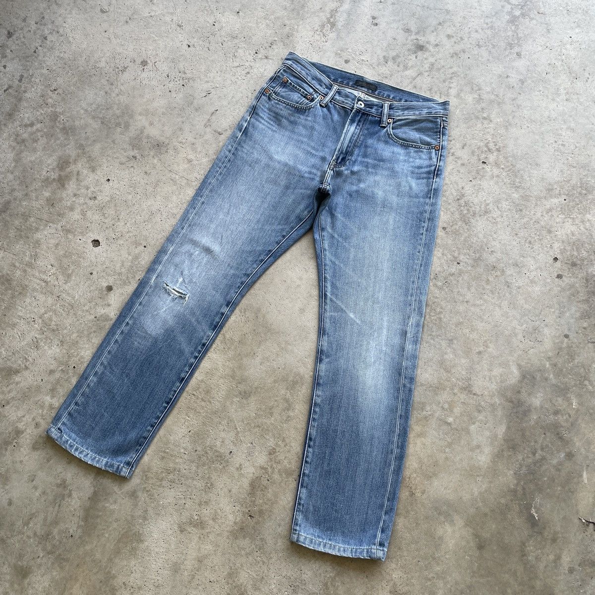 Japanese Brand W32 Vintage Japanese Faded Jeans Distressed Denim Pants Size US 32 / EU 48 - 2 Thumbnail