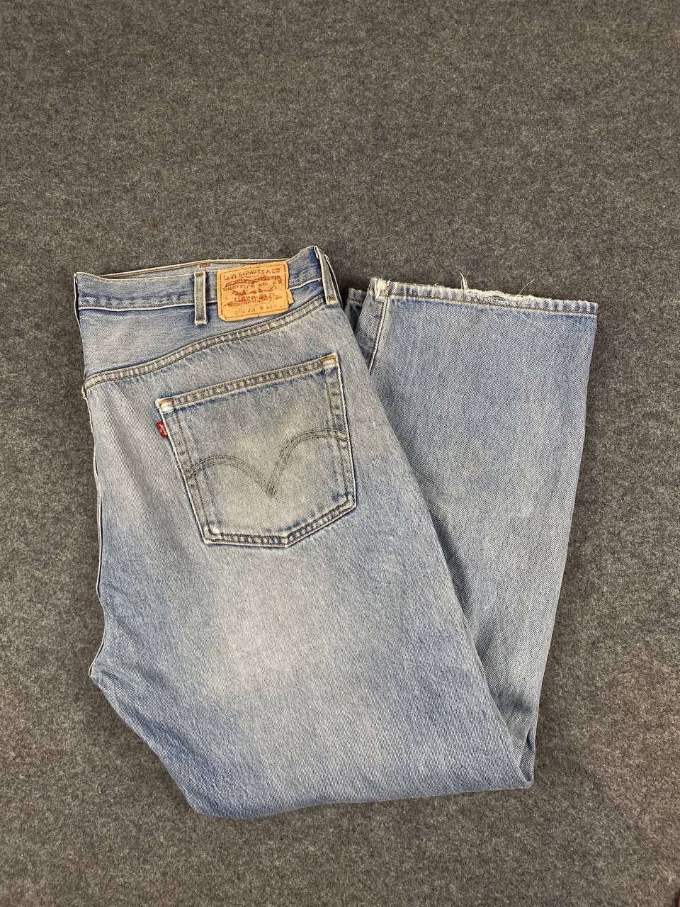 Levi's vintage levis 501xx distressed denim nice design Size US 44 / EU 60 - 2 Thumbnail