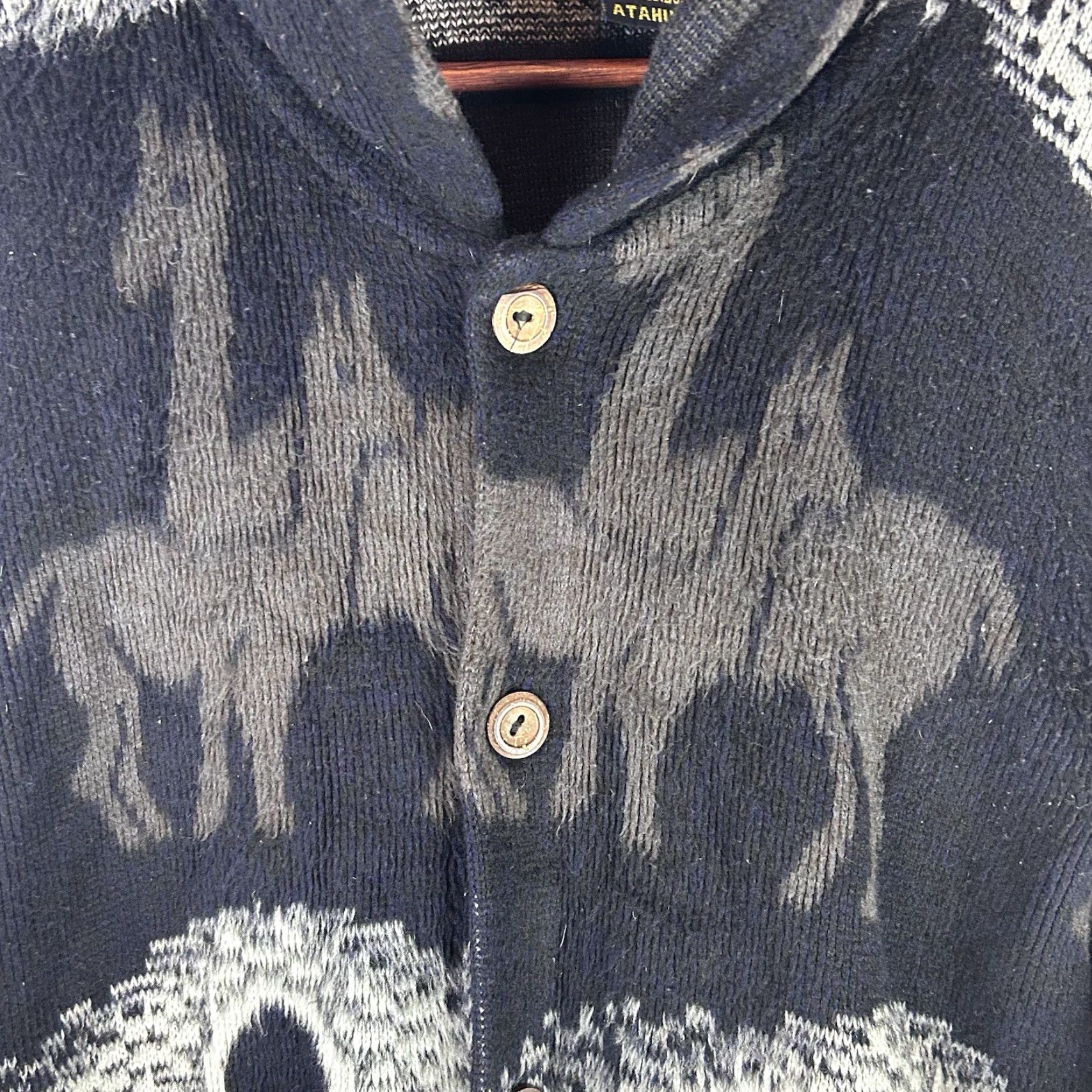 Vintage VINTAGE Tejidos Atahualpa Wool Aztec Sweater Mens Medium Blue Pockets Hooded Zipper Adjustable Buttons Knit Regular Fall Winter Sports Size US L / EU 52-54 / 3 - 4 Thumbnail