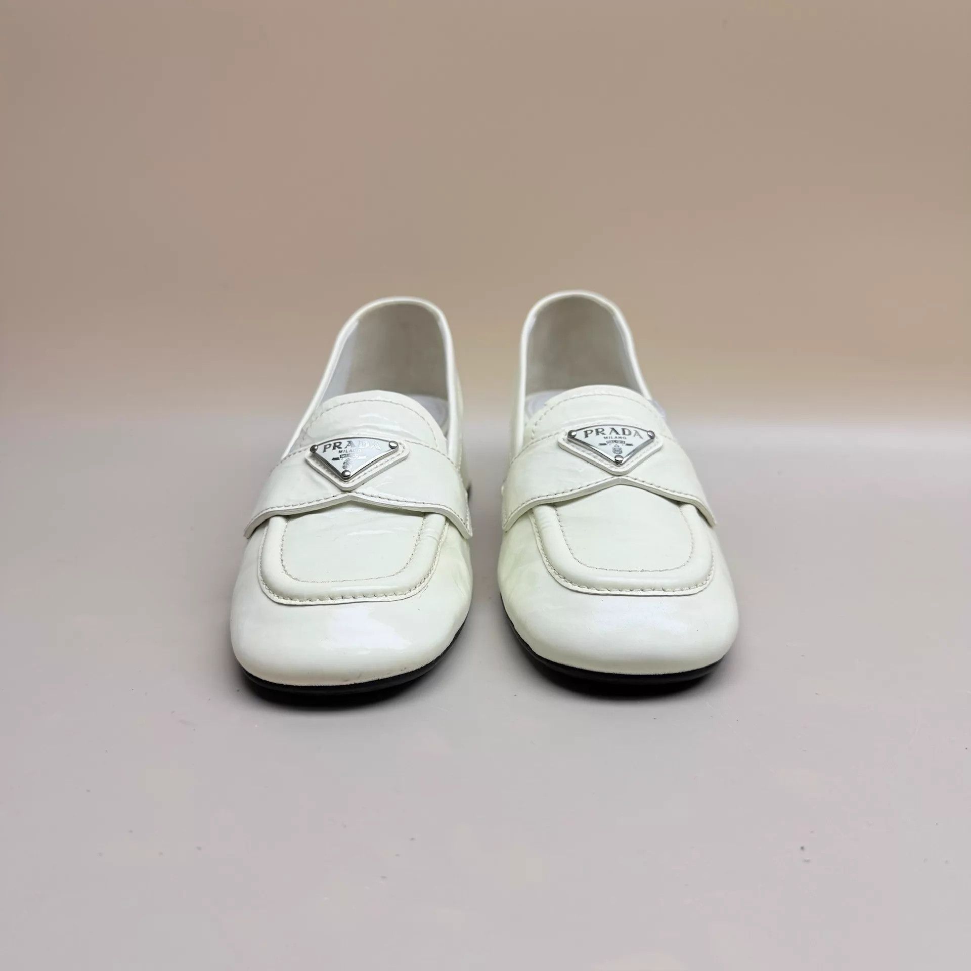Prada Prada White Triangle Logo Loafer 35 (99 New) Size US 4.5 / IT 34.5 - 2 Thumbnail