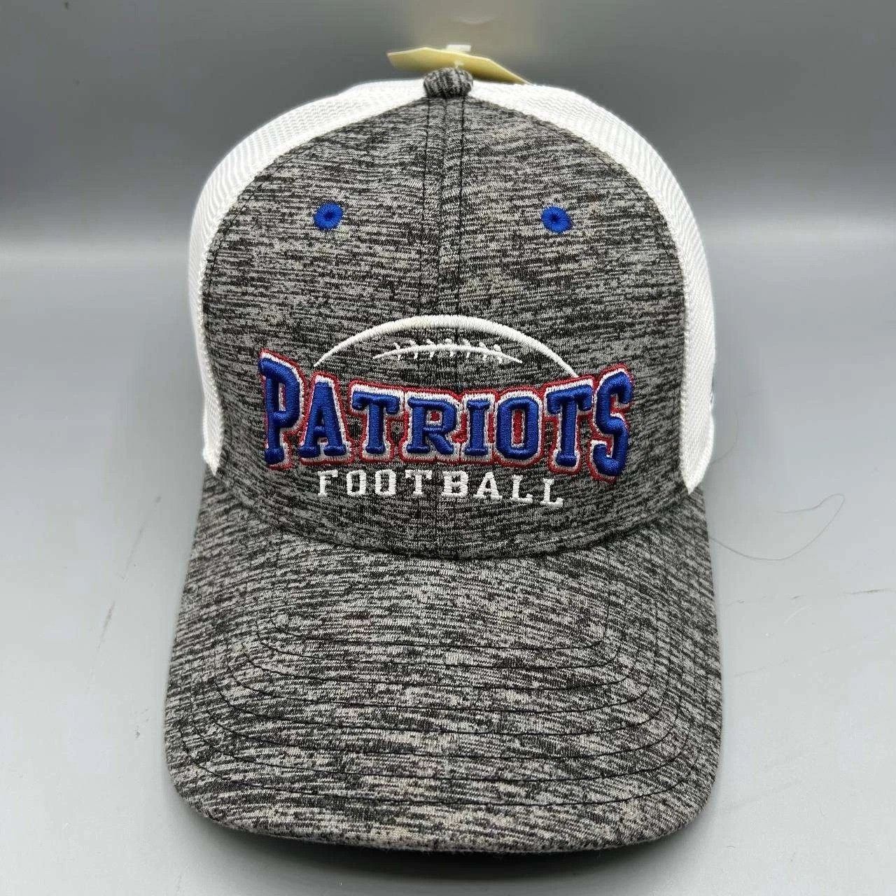 The Game New England Patriots Trucker Hat Men L-XL NFL Stretch Fitted Size ONE SIZE - 1 Thumbnail