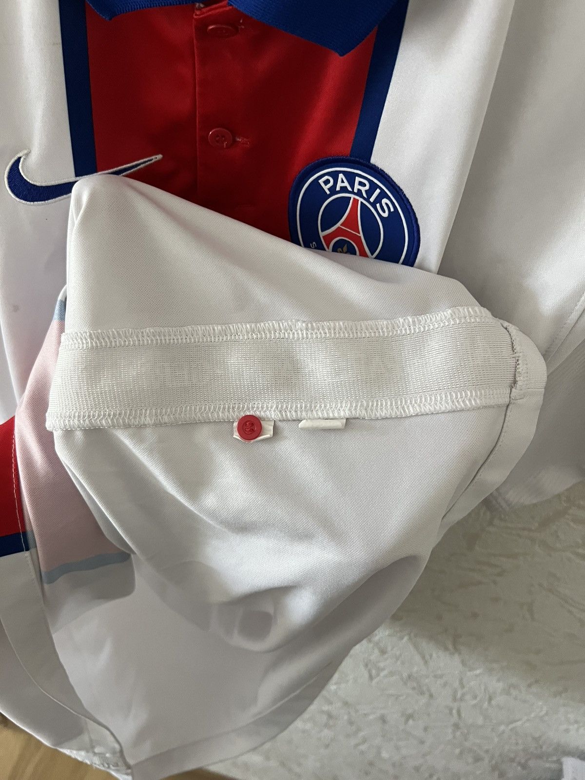 Nike Nike PSG 2020/2021 Away Jersey Football shirt streetwear Size US XL / EU 56 / 4 - 13 Thumbnail