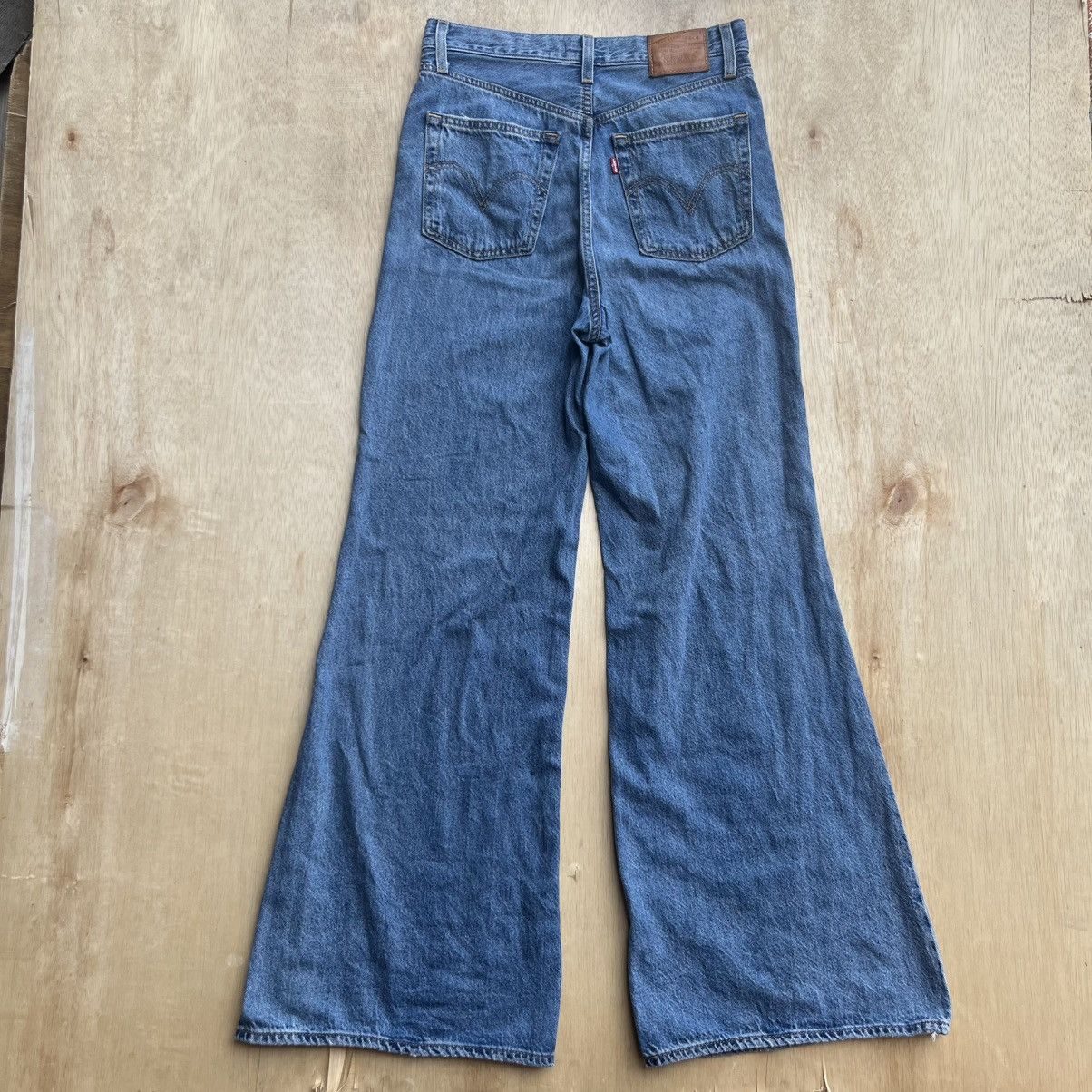 Levi's LEVIS HIGH LOOSE FLARE DISTRESSED DENIM VINTAGE 70s 80s 90s Size US 29 - 7 Thumbnail