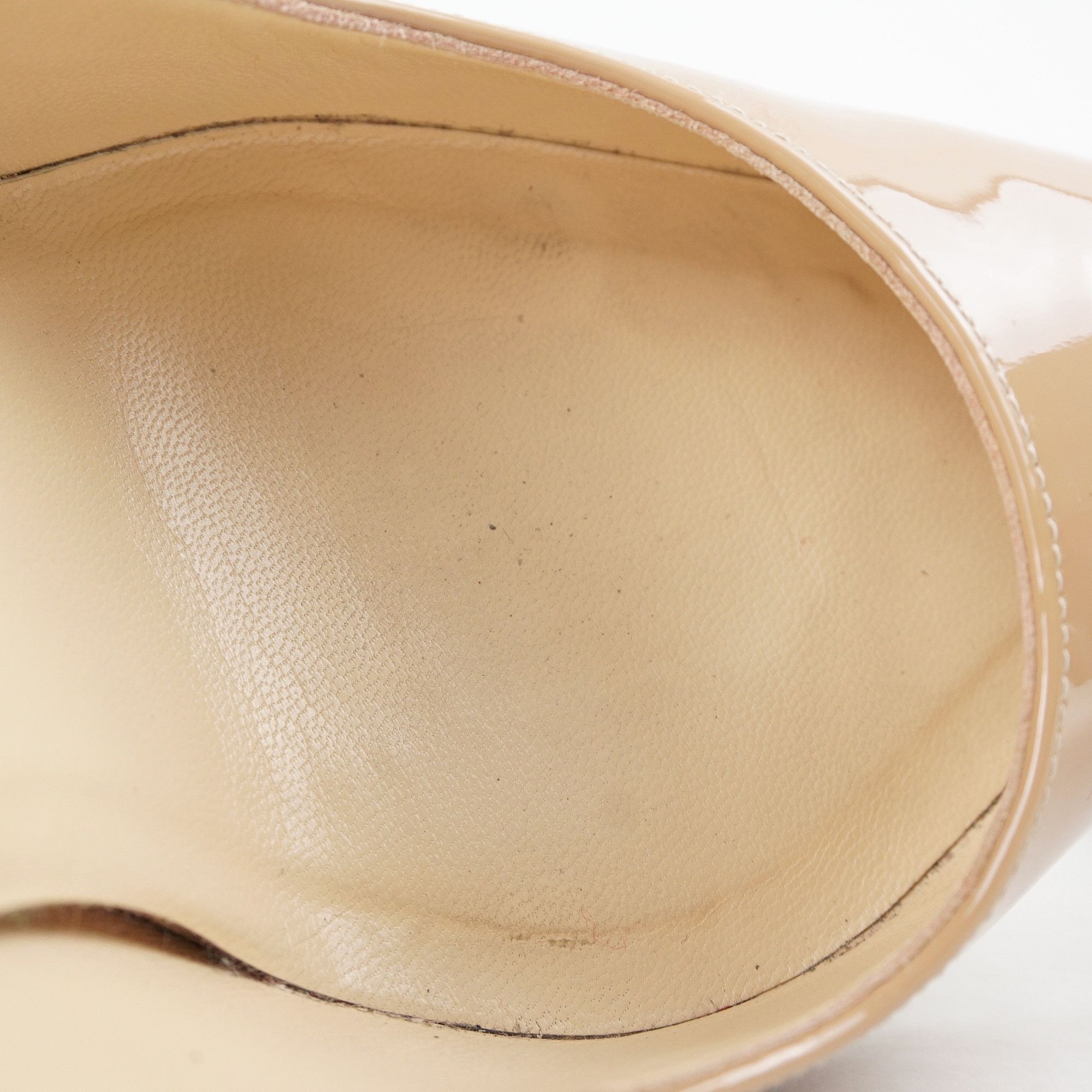 Christian Louboutin Christian Louboutin Heel Beige Pointed Toe Patent Leather Size US 6.5 / IT 36.5 - 9 Thumbnail
