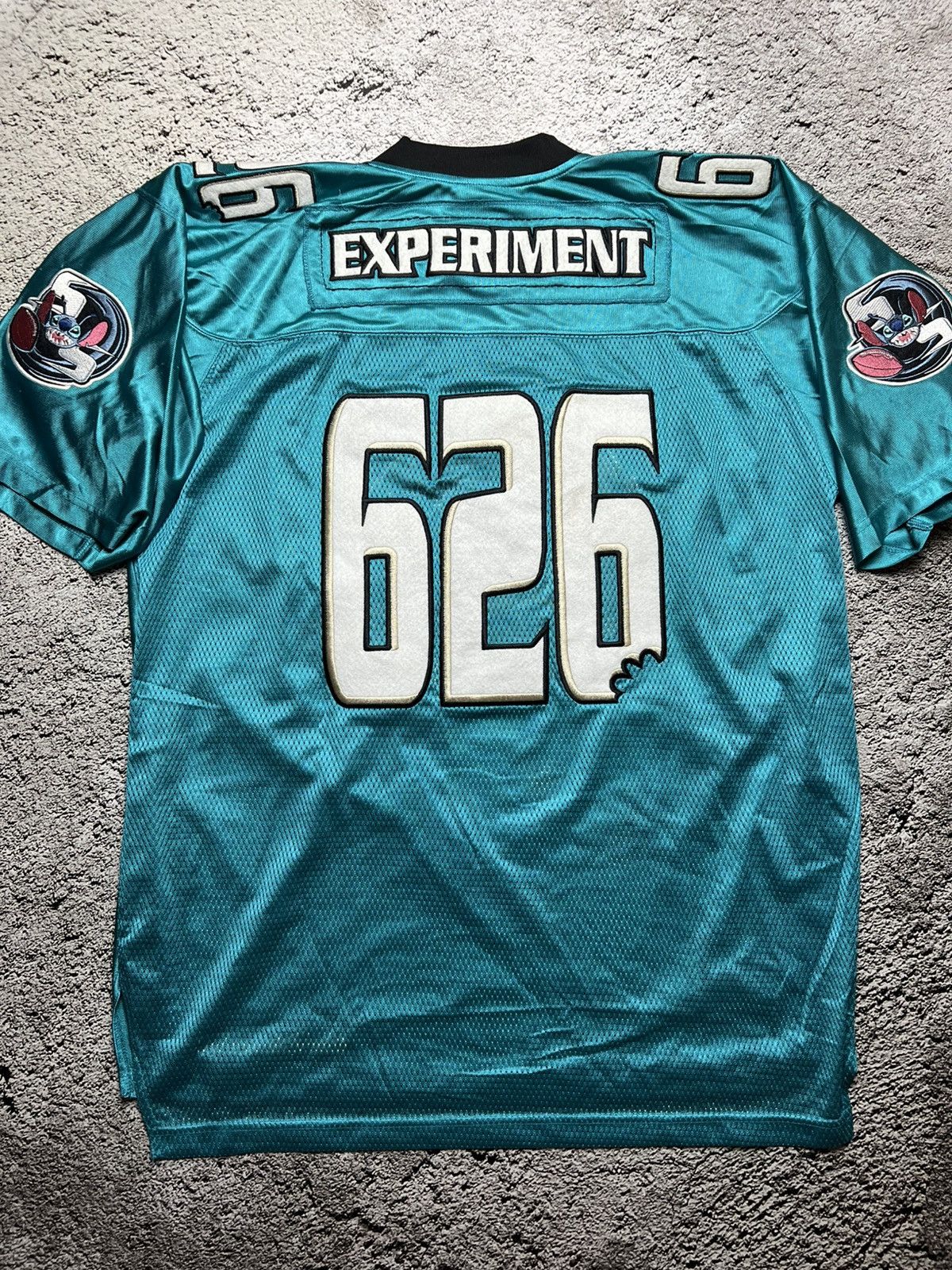 Disney Y2K Walt Disney Lilo & Stitch experiment 626 jersey Size US L / EU 52-54 / 3 - 6 Thumbnail