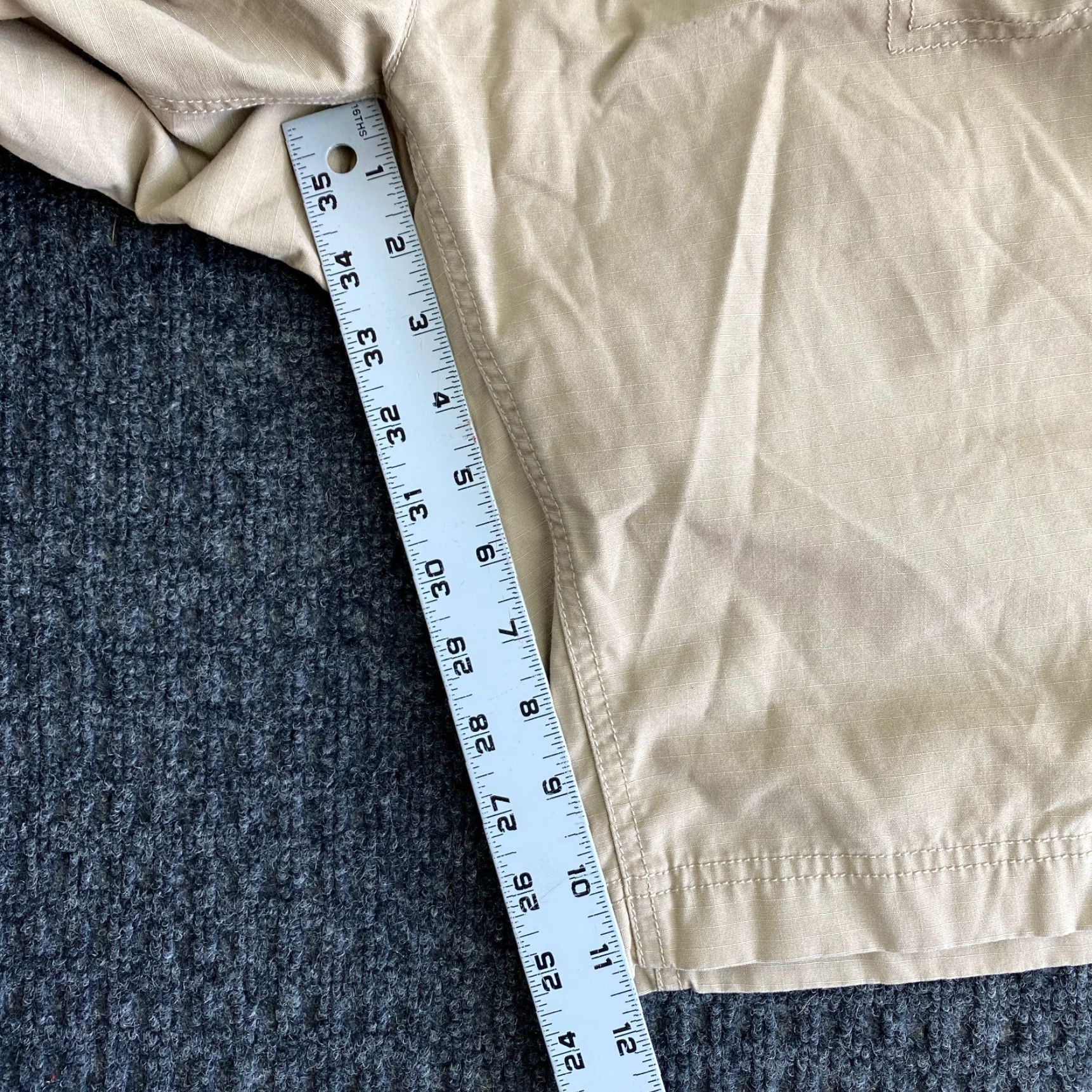 The North Face Vintage The North Face Cargo Shorts y2k Baggy Relaxed Ripstop Skater 40 Beige Size US 40 / EU 56 - 7 Thumbnail