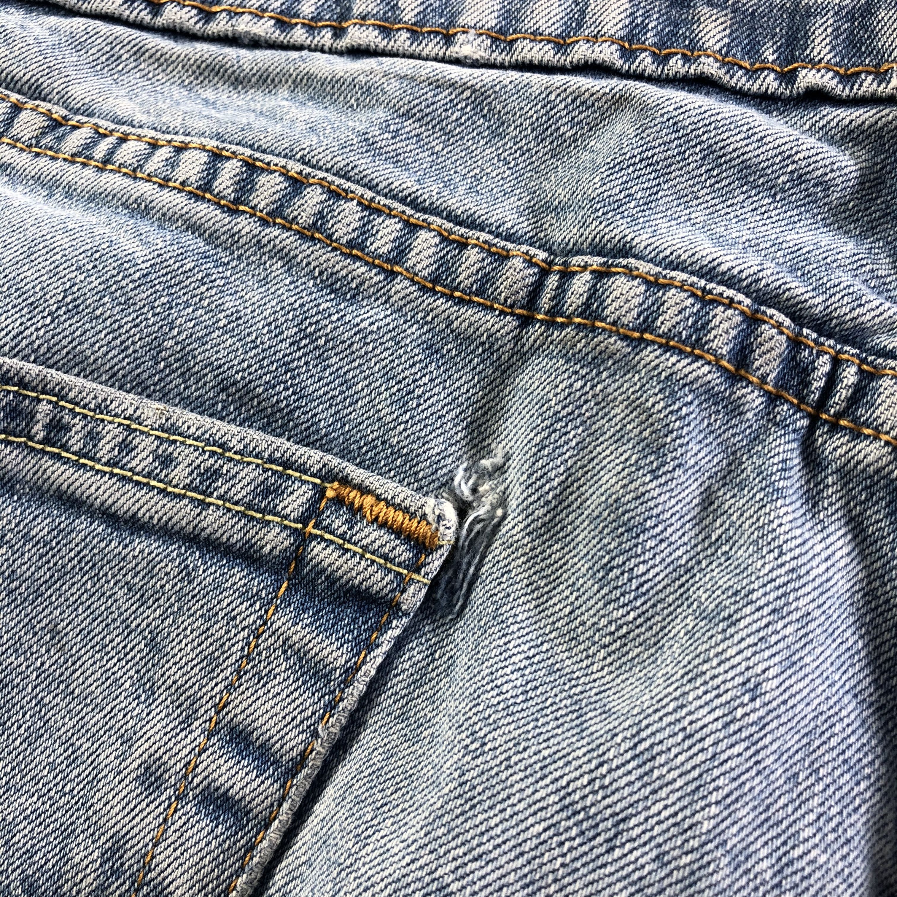 Levi's Vintage Blue Wash Levis 505 Jeans-J3464 Size US 35 - 8 Thumbnail