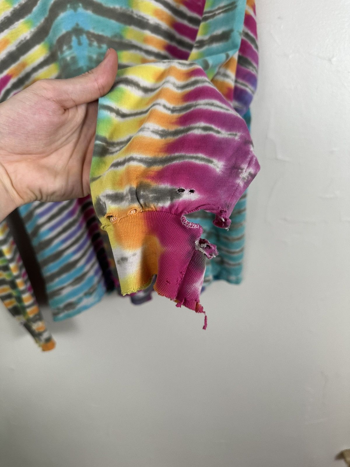 Hanes (L) AMAZING THRASHED OUT Tye Dye Longsleeve Tee Size US L / EU 52-54 / 3 - 4 Thumbnail