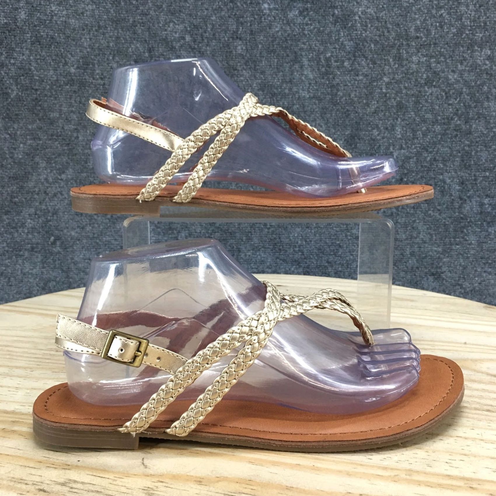 Vintage Universal Thread Sandals Women 9 Gold Slingback Buckle Casual Shoes Size US 9 / IT 39 - 2 Thumbnail