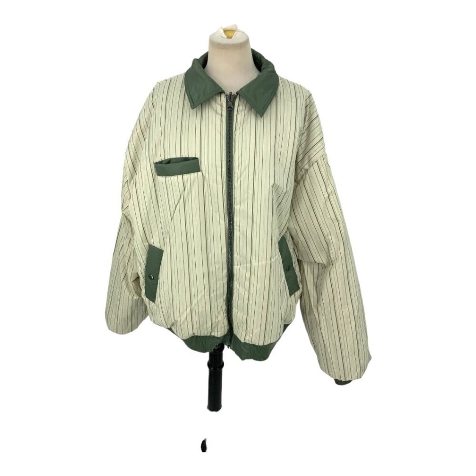 Topshop TopShop Reversible Bomber Jacket Size Medium NWOT $136 MSRP Size M / US 6-8 / IT 42-44 - 3 Thumbnail
