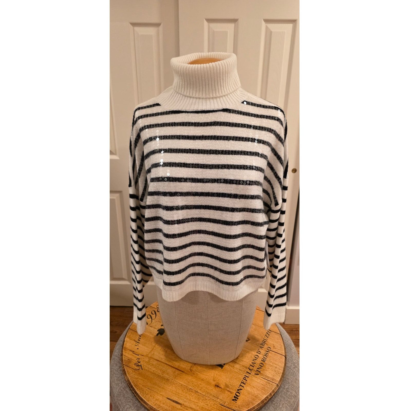Nordstrom Nordstrom Halogen Striped Sequin Turtleneck NWT Size L Size L / US 10 / IT 46 - 1 Thumbnail