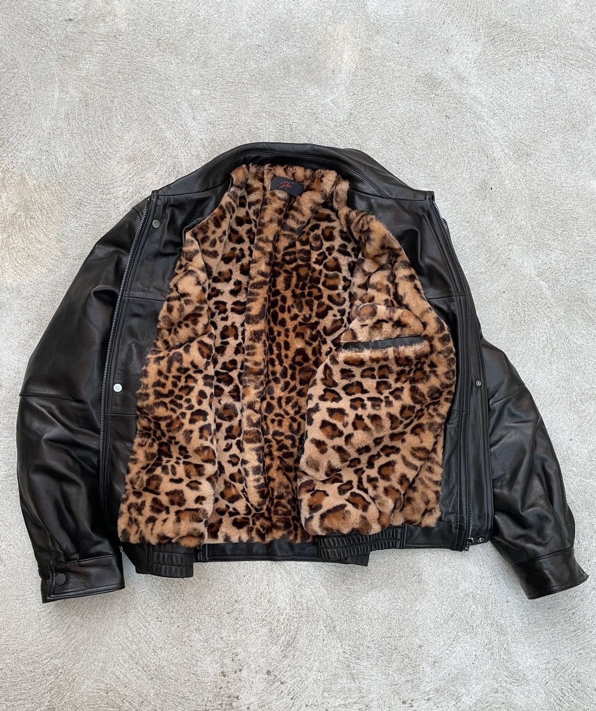 Genuine Leather × Vintage Vintage Leather Jacket X Cheetah Fur Interior Size US L / EU 52-54 / 3 - 2 Thumbnail