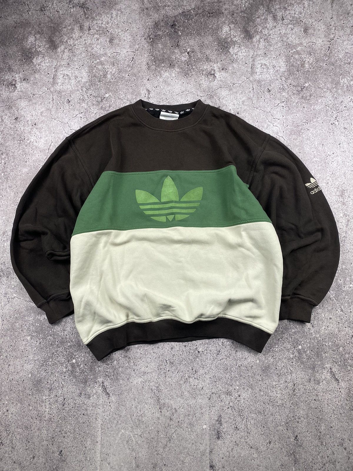 Adidas × Vintage Adidas vintage center logo sweatshirt stripes brown oversize Size US L / EU 52-54 / 3 - 1 Thumbnail