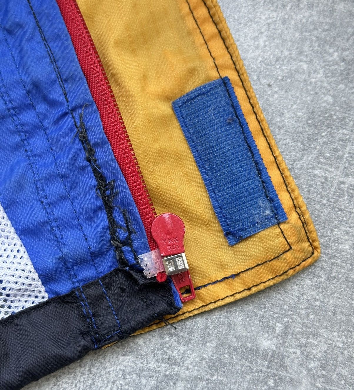 Nike Very Rare Nike Vintage Jacket Full Zip size S Size US S / EU 44-46 / 1 - 12 Thumbnail