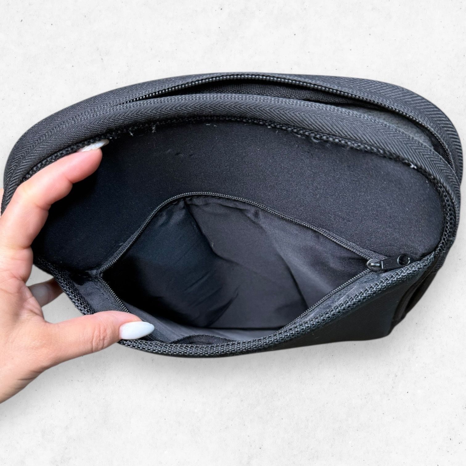 Other Belkin W 13.75in H 9.5in Laptop Bag Black Handle Zip Pocket Size ONE SIZE - 5 Thumbnail